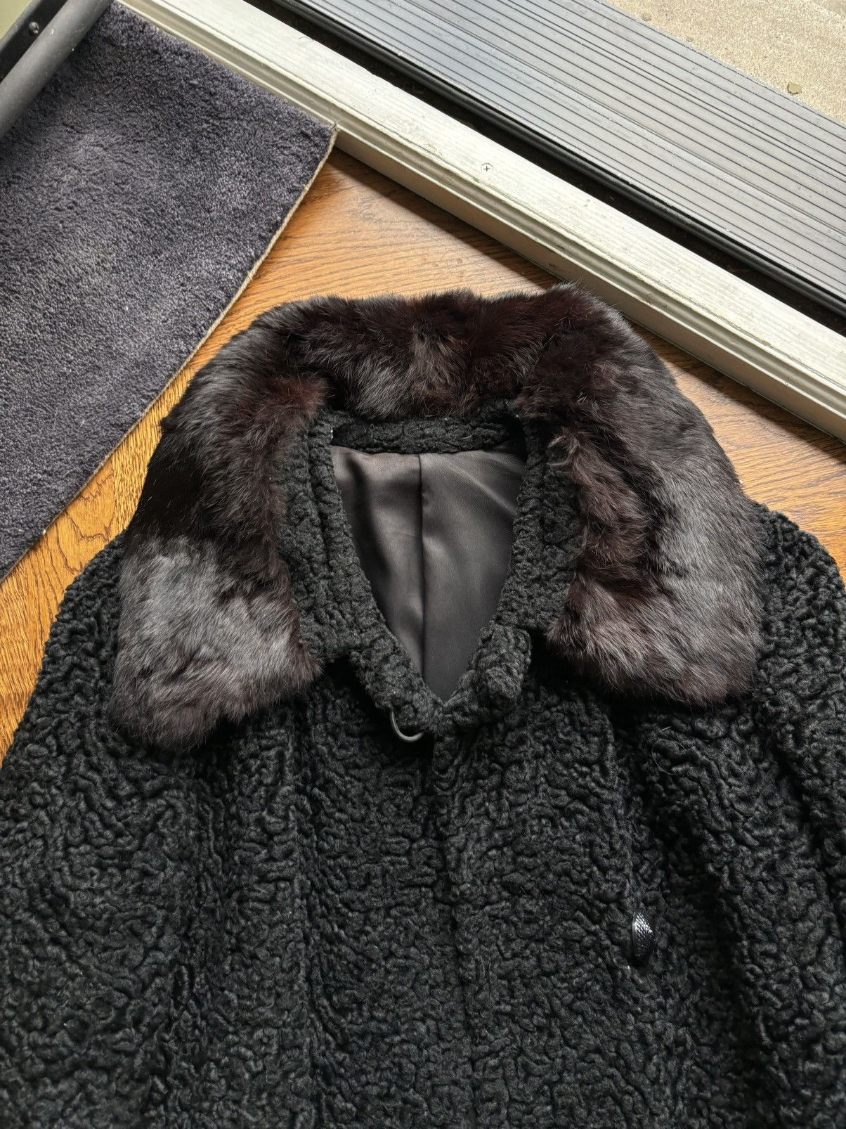 Vintage 1960s Astrakhan Coat Vintage Persian Lamb Wool Fur Trim Pea Size US XS / EU 42 / 0 - 5 Thumbnail