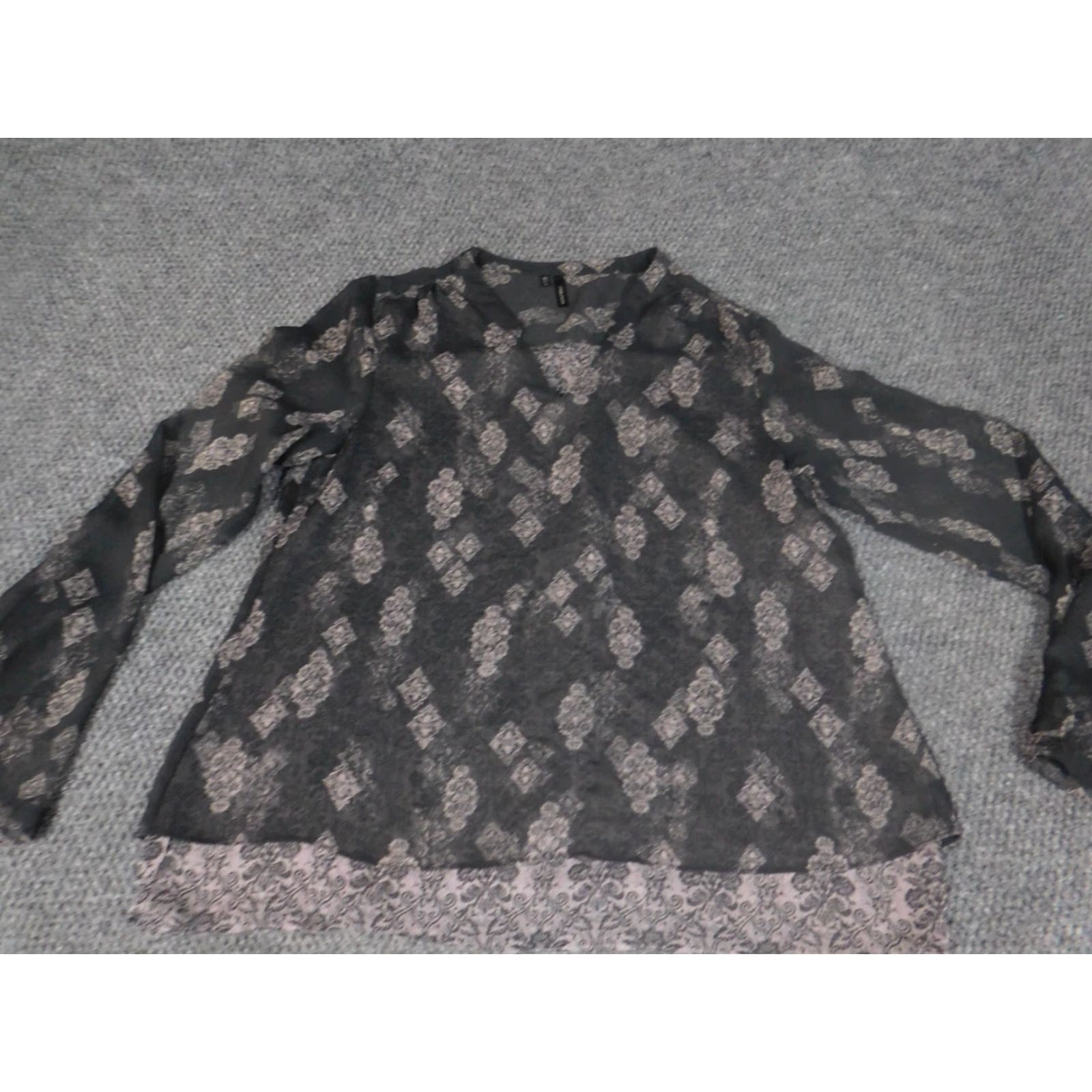 Vintage Maurices Blouse Womens Medium Gray Round Neck Long Sleeve Pullover Lace Cap Sleeve Button Stretch Casual Regular Size M / US 6-8 / IT 42-44 - 2 Thumbnail
