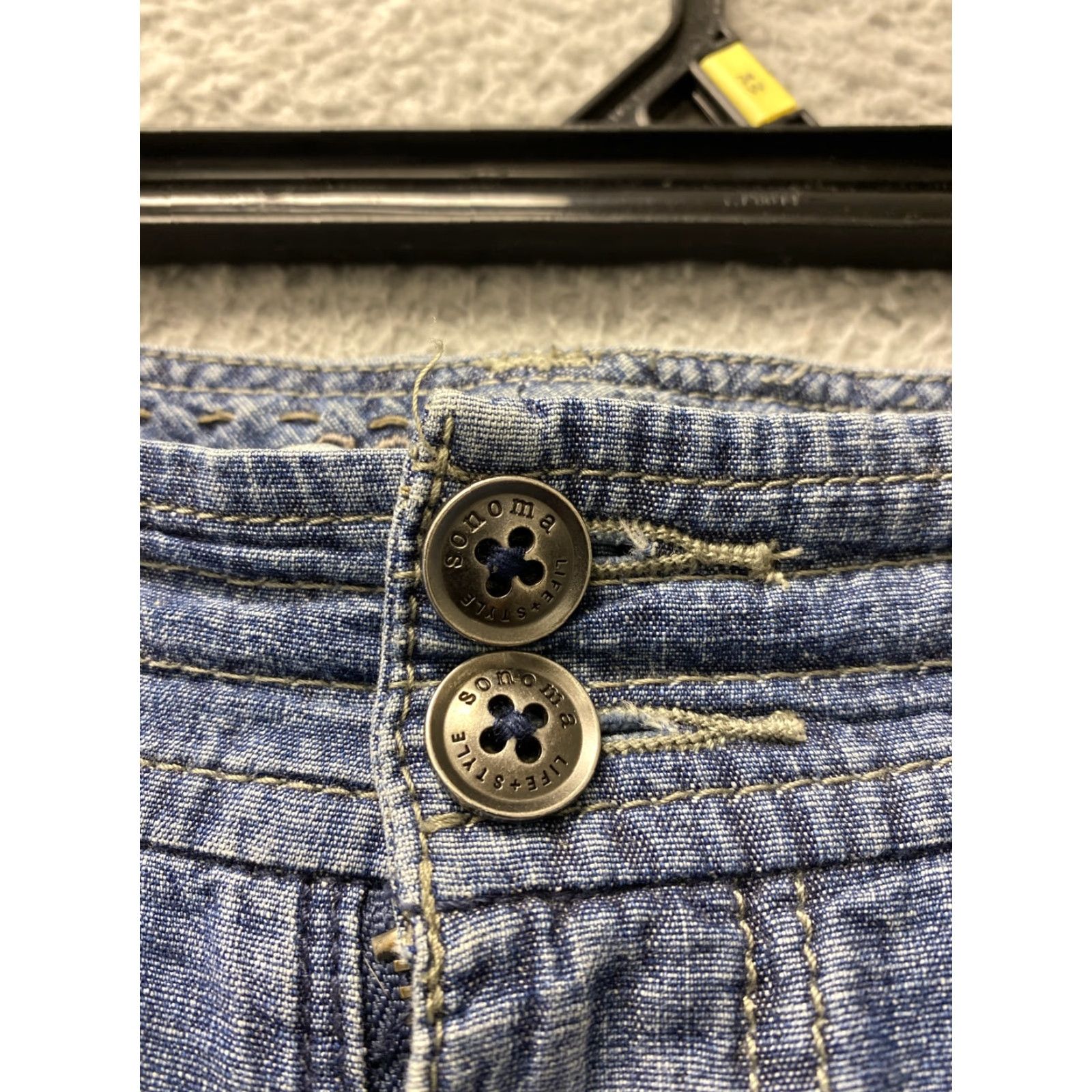 Denime VINTAGE Sonoma Women's Cargo Shorts 48 Waist 10 Inseam Blue Denim Zip Casual 70s 80s Size 42" / US 20 - 4 Thumbnail