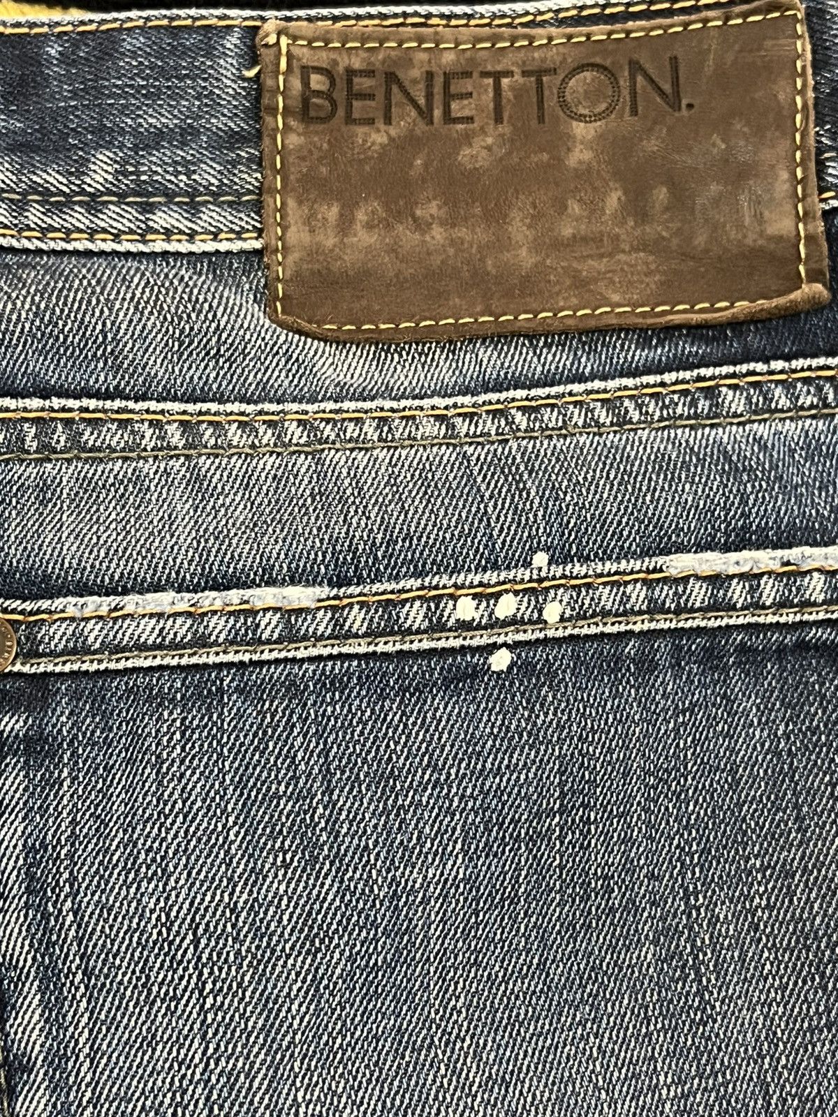 14th Addiction Vintage Benetton Regulare Ripped Grunge Distresses Denim Size US 34 / EU 50 - 17 Thumbnail