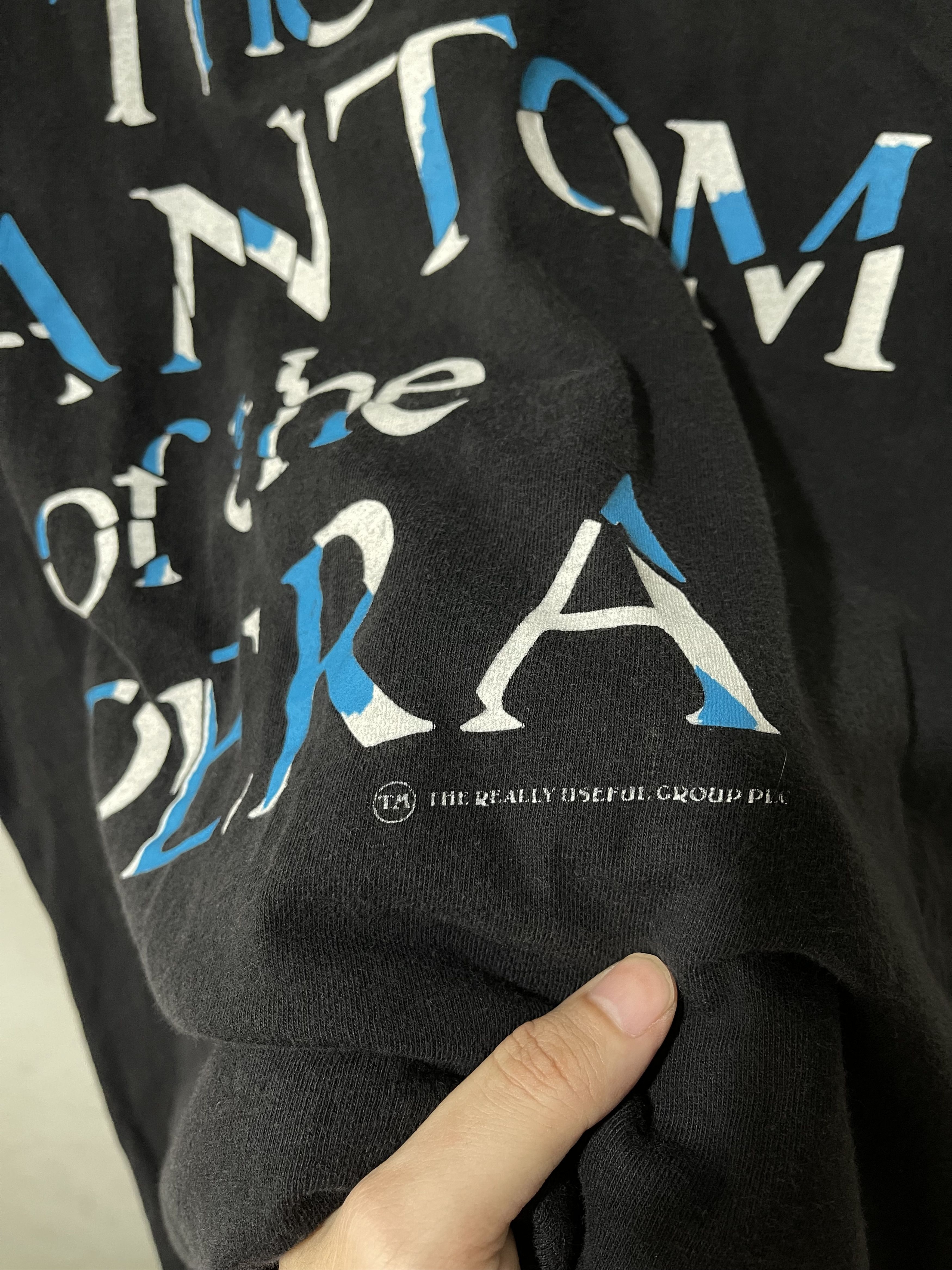 Band Tees × Vintage Vintage 80s The Phantom of the Opera Shirt Size US XL / EU 56 / 4 - 3 Thumbnail