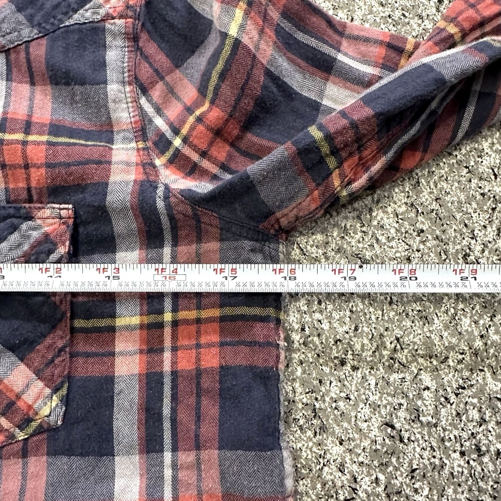 American Eagle Outfitters VINTAGE American Eagle Pearl Snap Shirt Womens XS Boyfriend Fit Flannel LS Plaid Size XS / US 0-2 / IT 36-38 - 4 Thumbnail