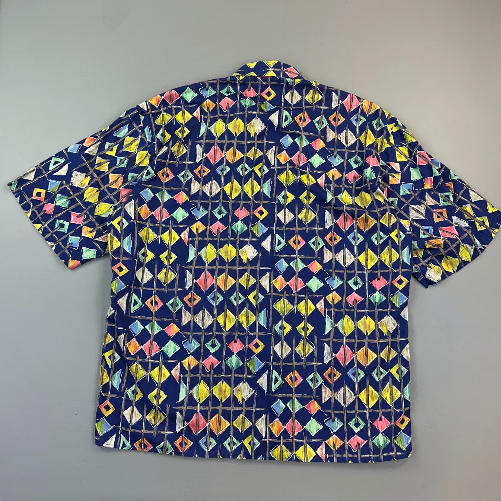 Vintage VINTAGE Jack Lipson Signature Shirt Mens XL Blue Abstract Geometric Button Up Shirt Mens XL Blue Abstract Geometric Button Up Size US XL / EU 56 / 4 - 7 Thumbnail