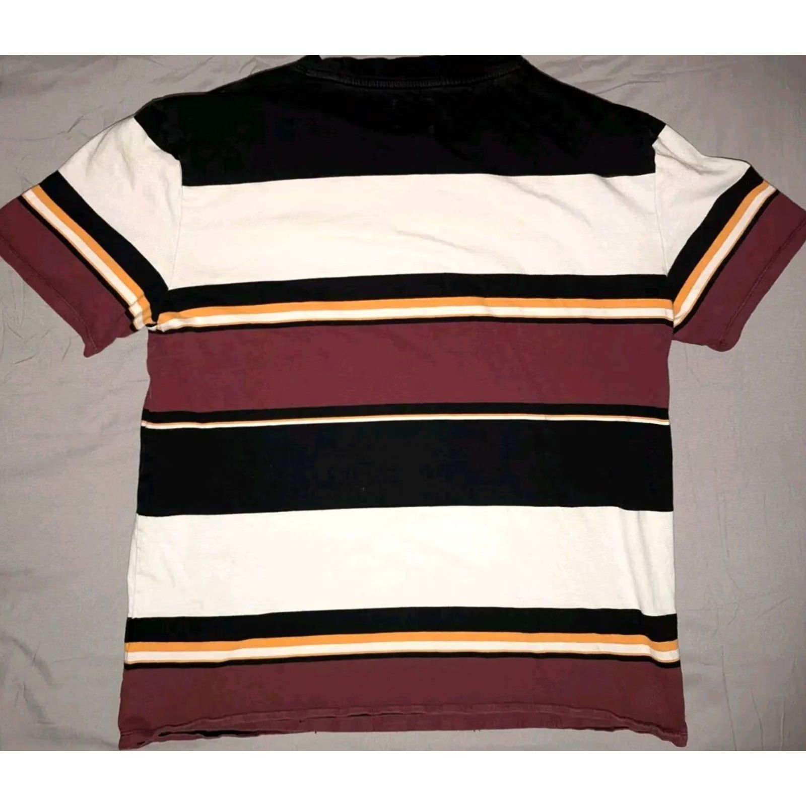 Guess VINTAGE Guess Shirt Mens M Striped White Black Embroidered 90s Shirt Mens M White Black Embroidered 90s Size US M / EU 48-50 / 2 - 8 Thumbnail