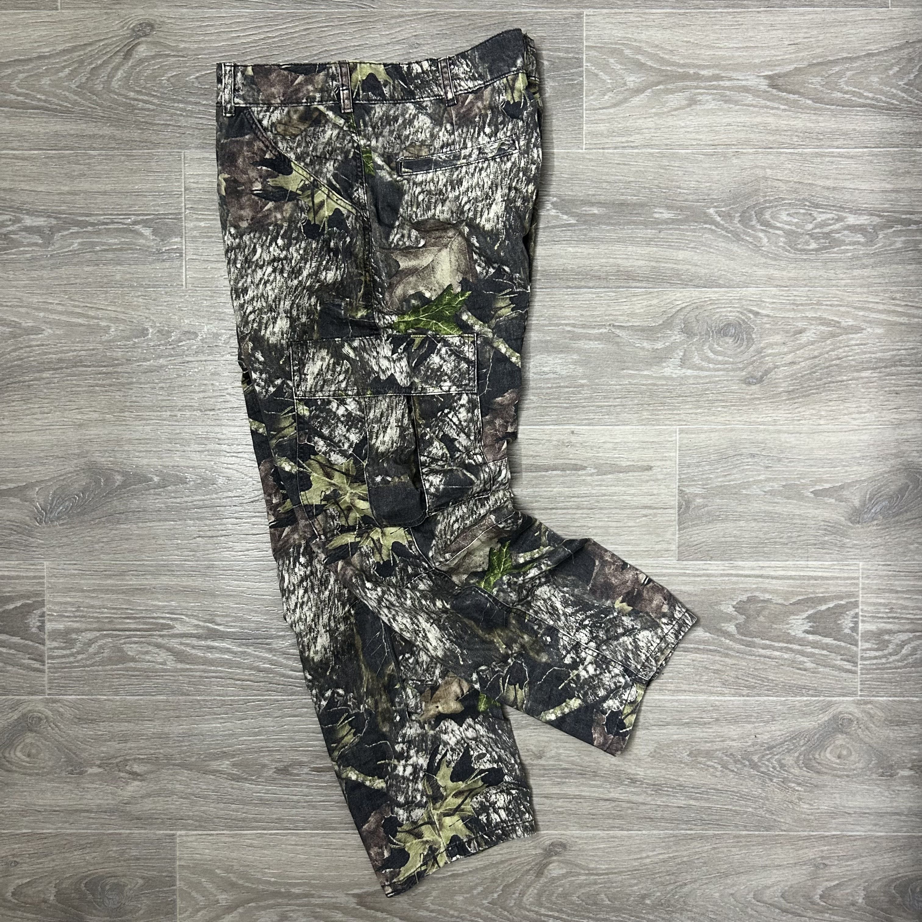 Zara Leaf Print Camouflage Cargo Pants