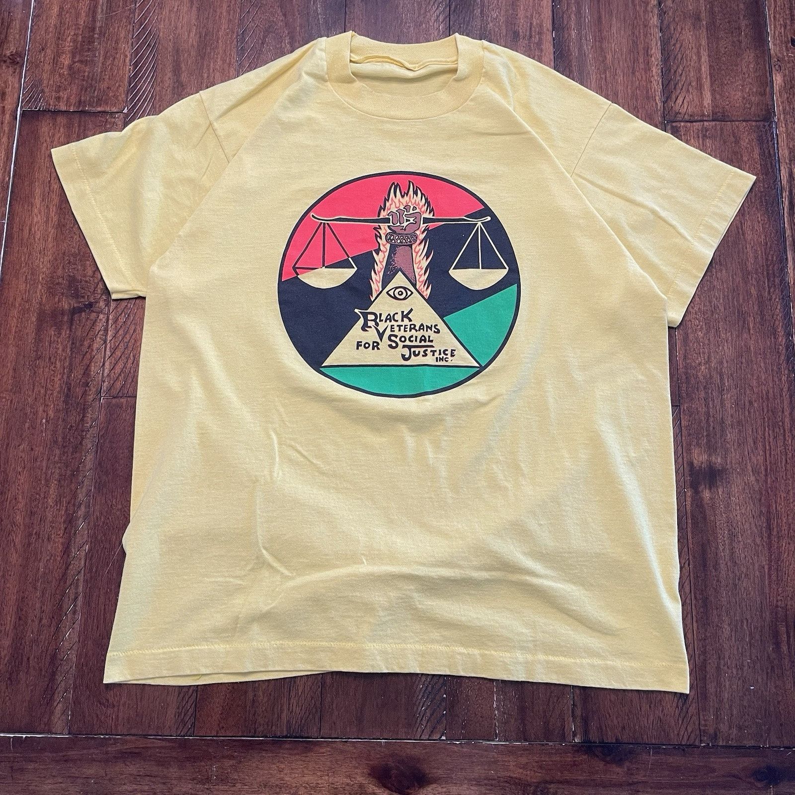 Vintage Vtg 90s Single Stitch Black Veterans Social Justice Tshirt L Size US L / EU 52-54 / 3 - 3 Thumbnail