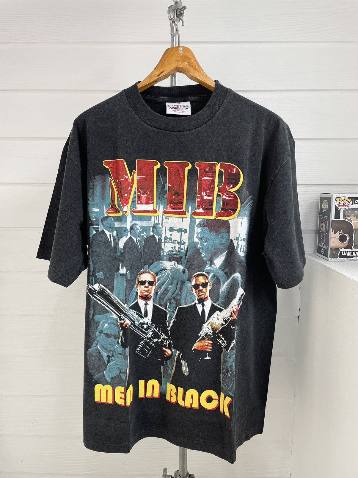 image of Men In Black Movie Modern Bootleg Tees T-Shirt in Faded Black (Size XL)