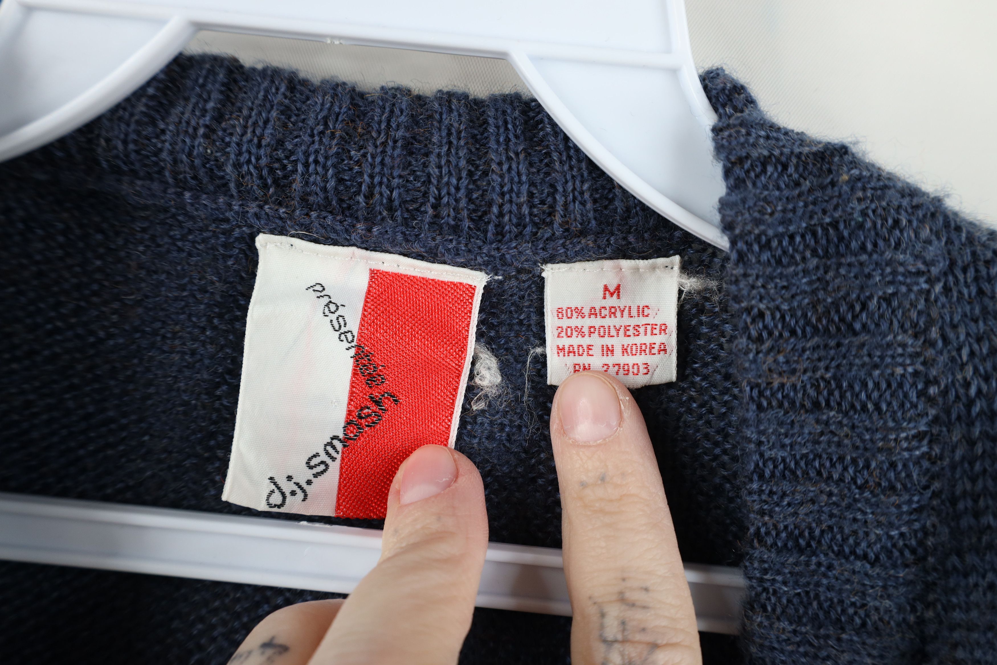 Vintage Vintage 70s Streetwear Fair Isle Knit V-Neck Sweater Vest Size US M / EU 48-50 / 2 - 5 Thumbnail