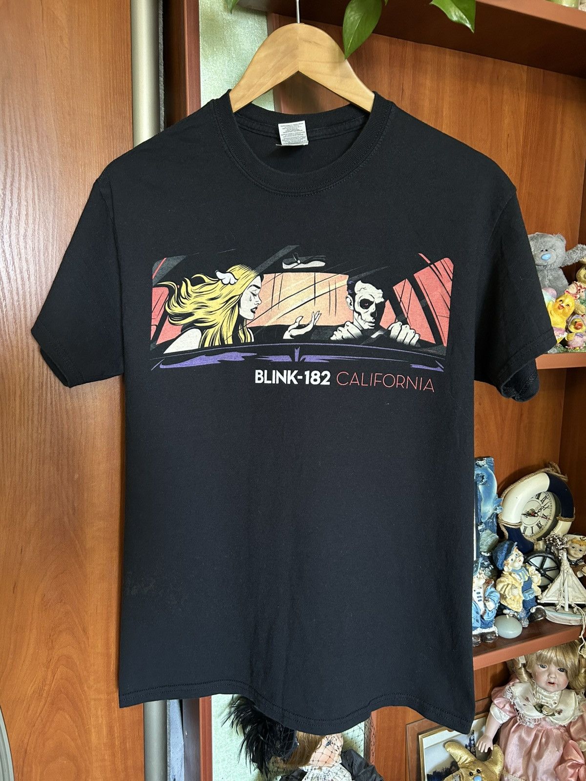 Band Tees Blink 182 California Band T-Shirt y2k Size US M / EU 48-50 / 2 - 2 Thumbnail