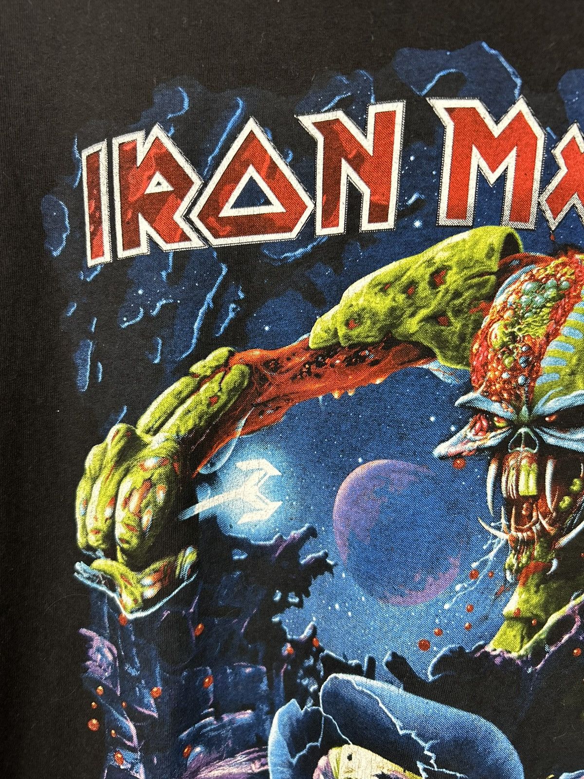 Band Tees Vintage Iron Maiden The Final Frontier World Tour 2011 Tee Size US XL / EU 56 / 4 - 4 Thumbnail