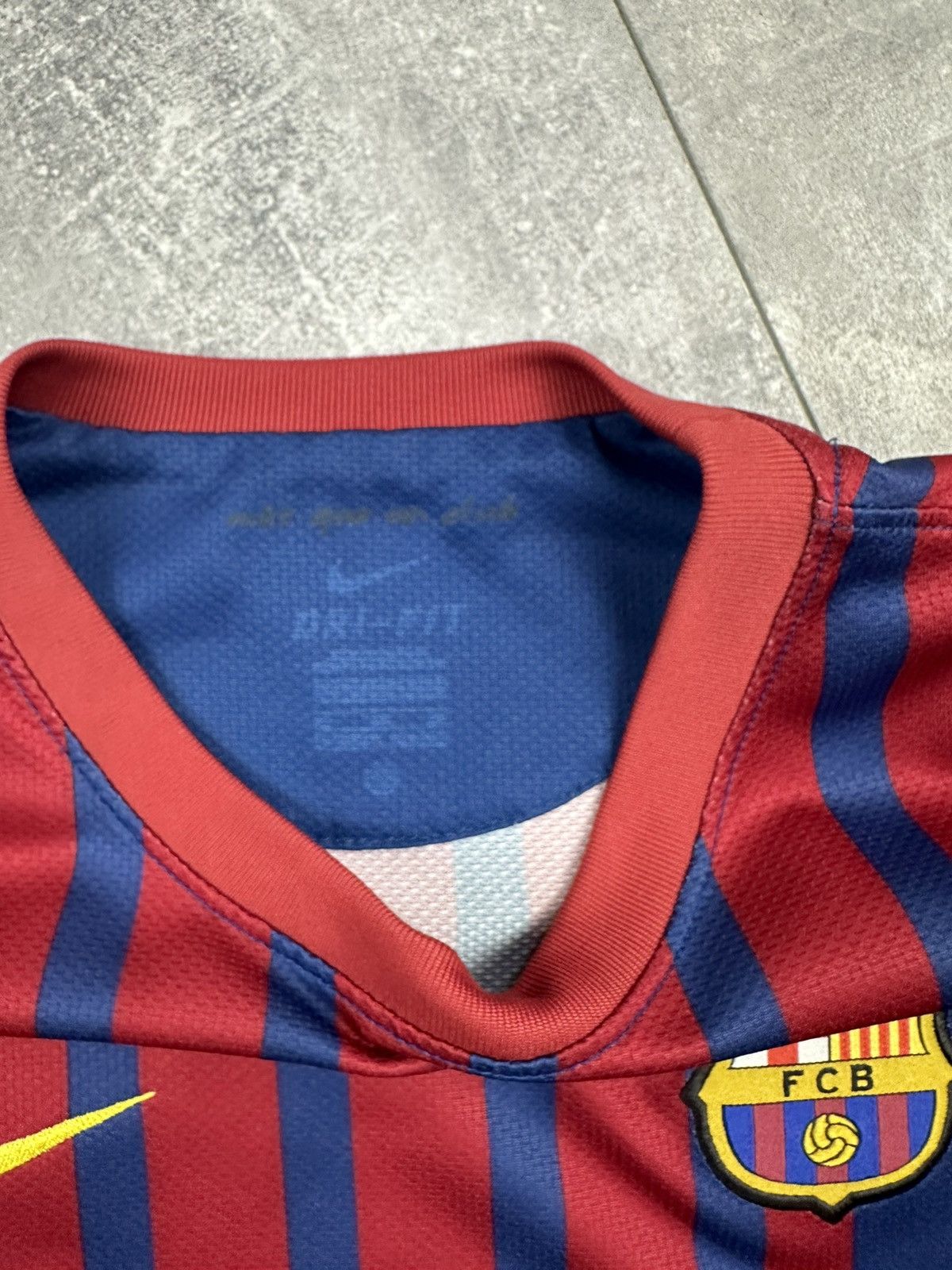 Nike Nike Barcelona FC Soccer Football Jersey Size US S / EU 44-46 / 1 - 7 Thumbnail