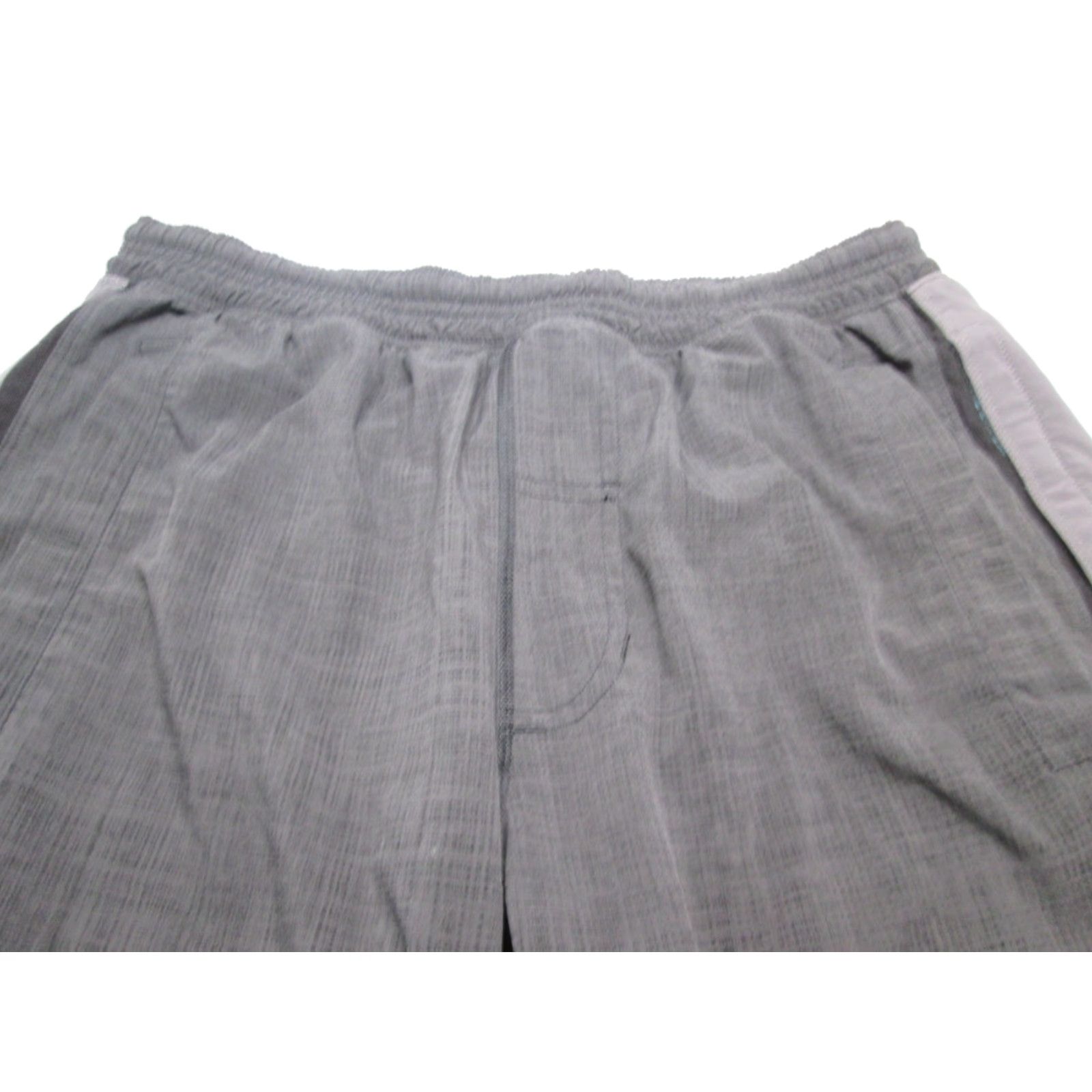 Lululemon Lululemon Mens Size L Athletic Shorts Gray Elastic Waist Pockets Pull On Logo Size US 33 - 3 Thumbnail