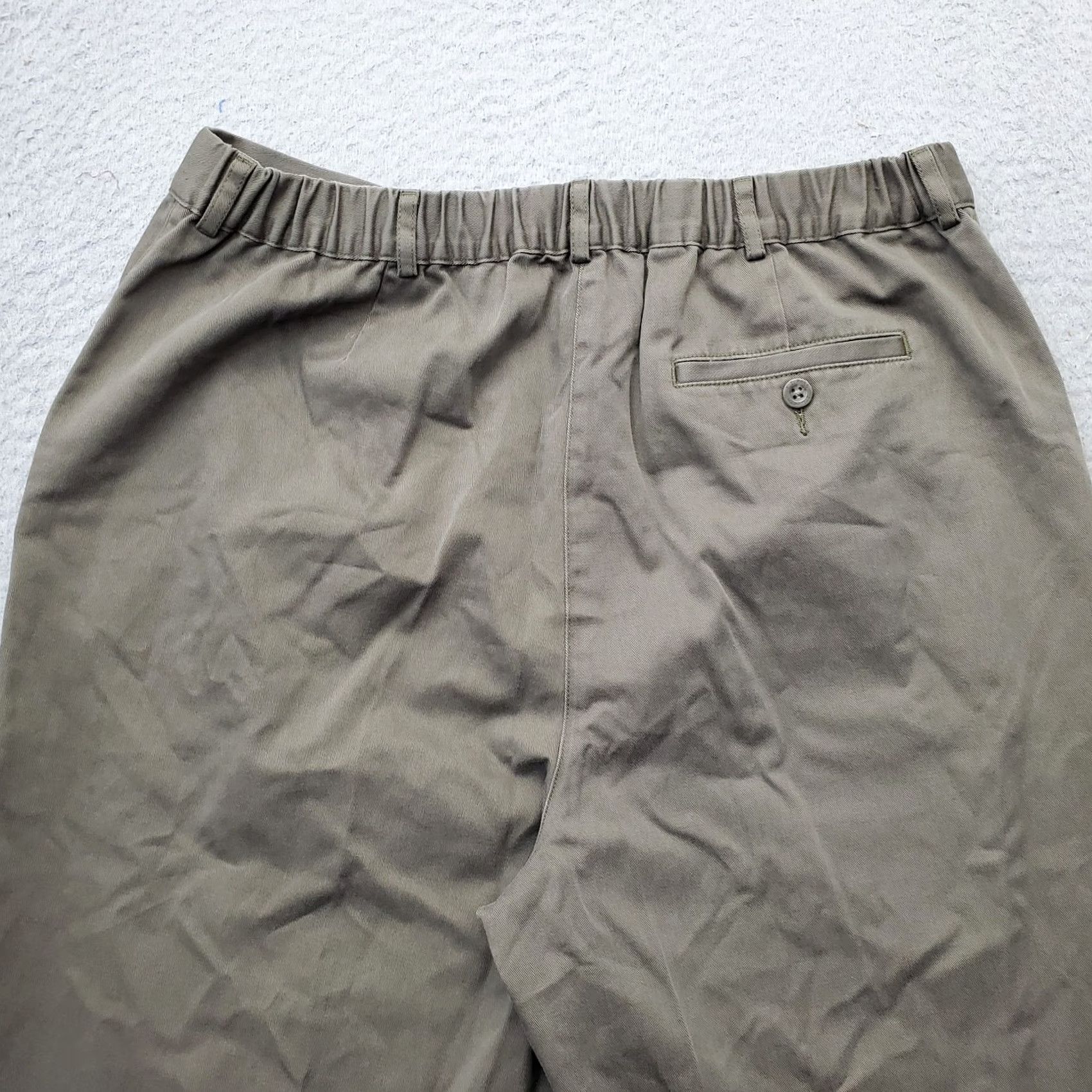 Vintage L.L. Bean Pants Womens 16 Green Original Fit Slash Pocket Cotton Straight Leg Shirt? Size 38" / US 16 / IT 52 - 8 Thumbnail