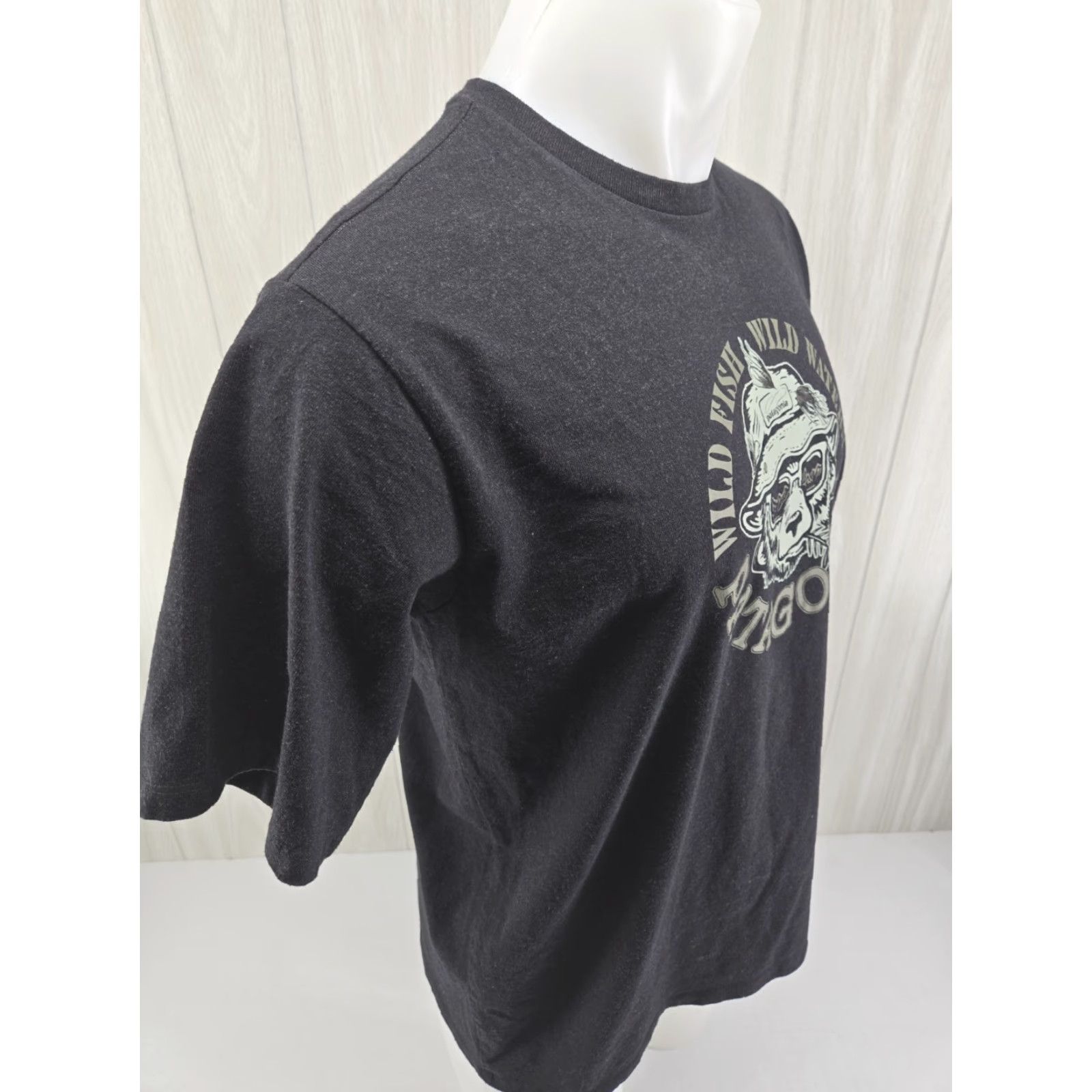 Patagonia Patagonia Mens SMALL Crewneck T Shirt Bear Wild Fish Waters Charcoal Black Size US S / EU 44-46 / 1 - 7 Thumbnail