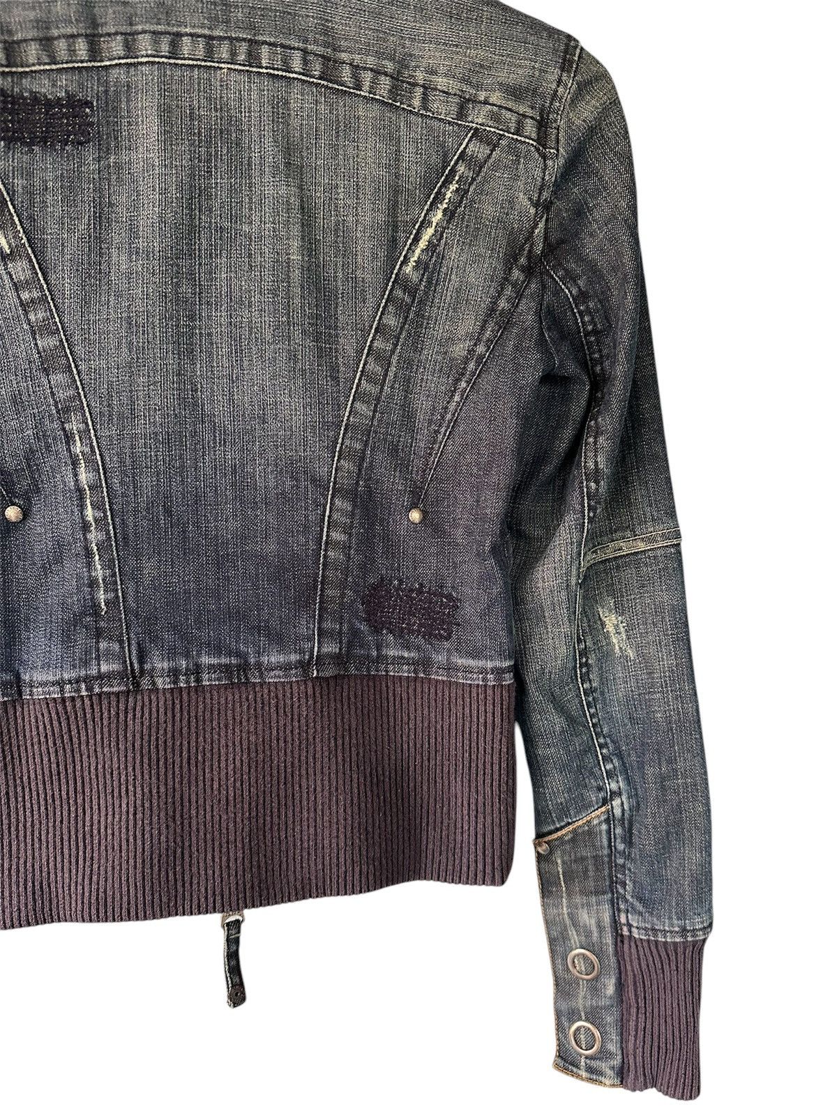Armani Exchange 2000s VTG DISTRESSED ARMANI ZIP BUTTON STUDDED DENIM JACKET Size US XS / EU 42 / 0 - 11 Thumbnail