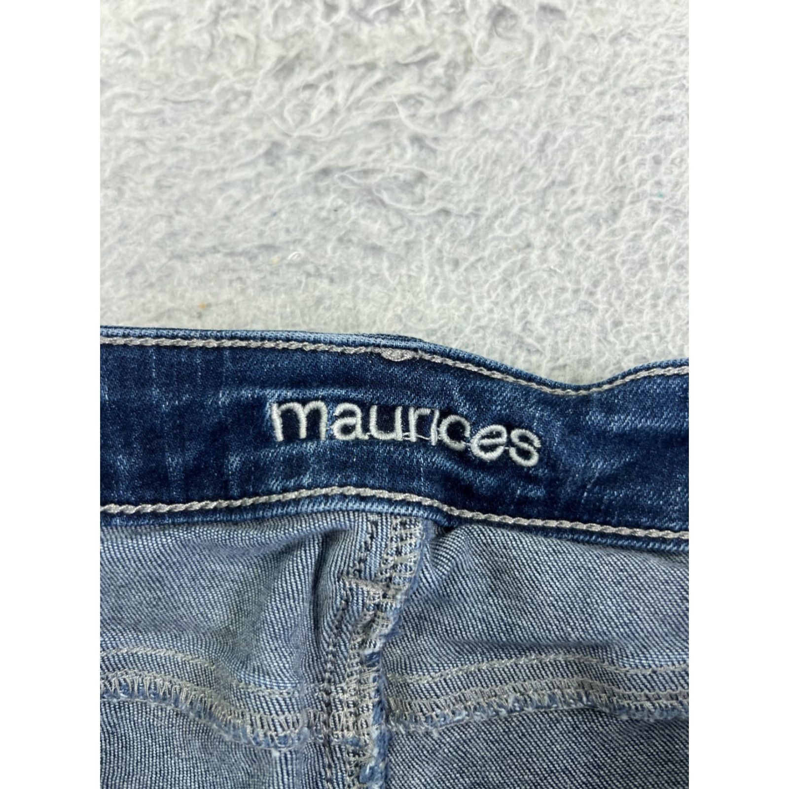 Vintage Maurices Jeans Womens Capri Crop Low Rise 3 25x21 Blue Denim Cotton Blend 5-Pocket Design Size 26" / US 2 / IT 38 - 6 Thumbnail