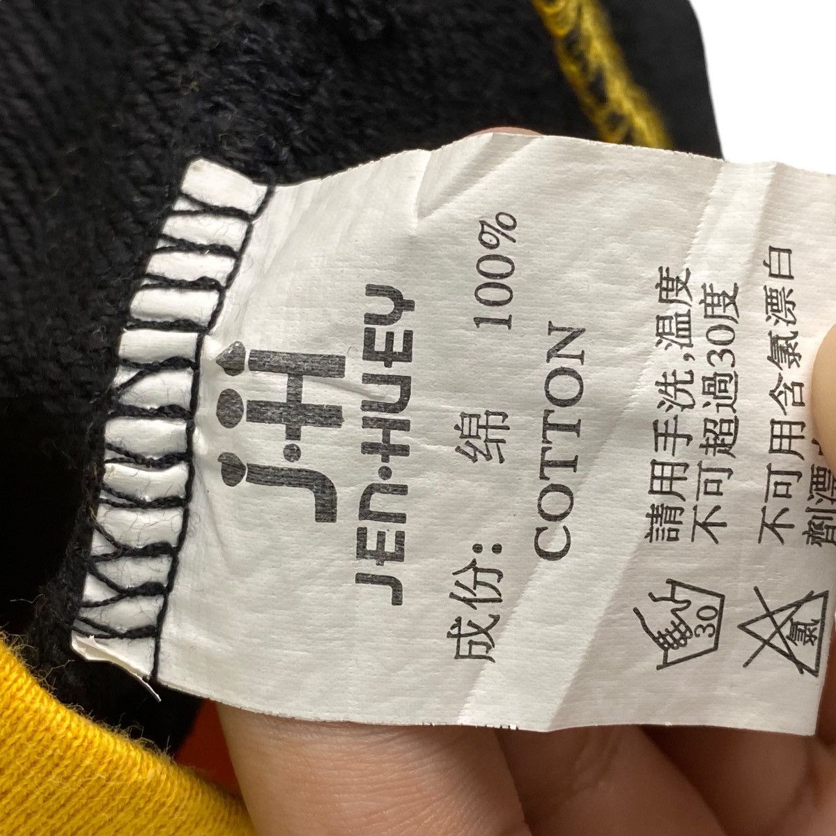 Vintage Vintage Fido Dido Printed Crewneck Sweatshirt Yellow Size US M / EU 48-50 / 2 - 7 Thumbnail