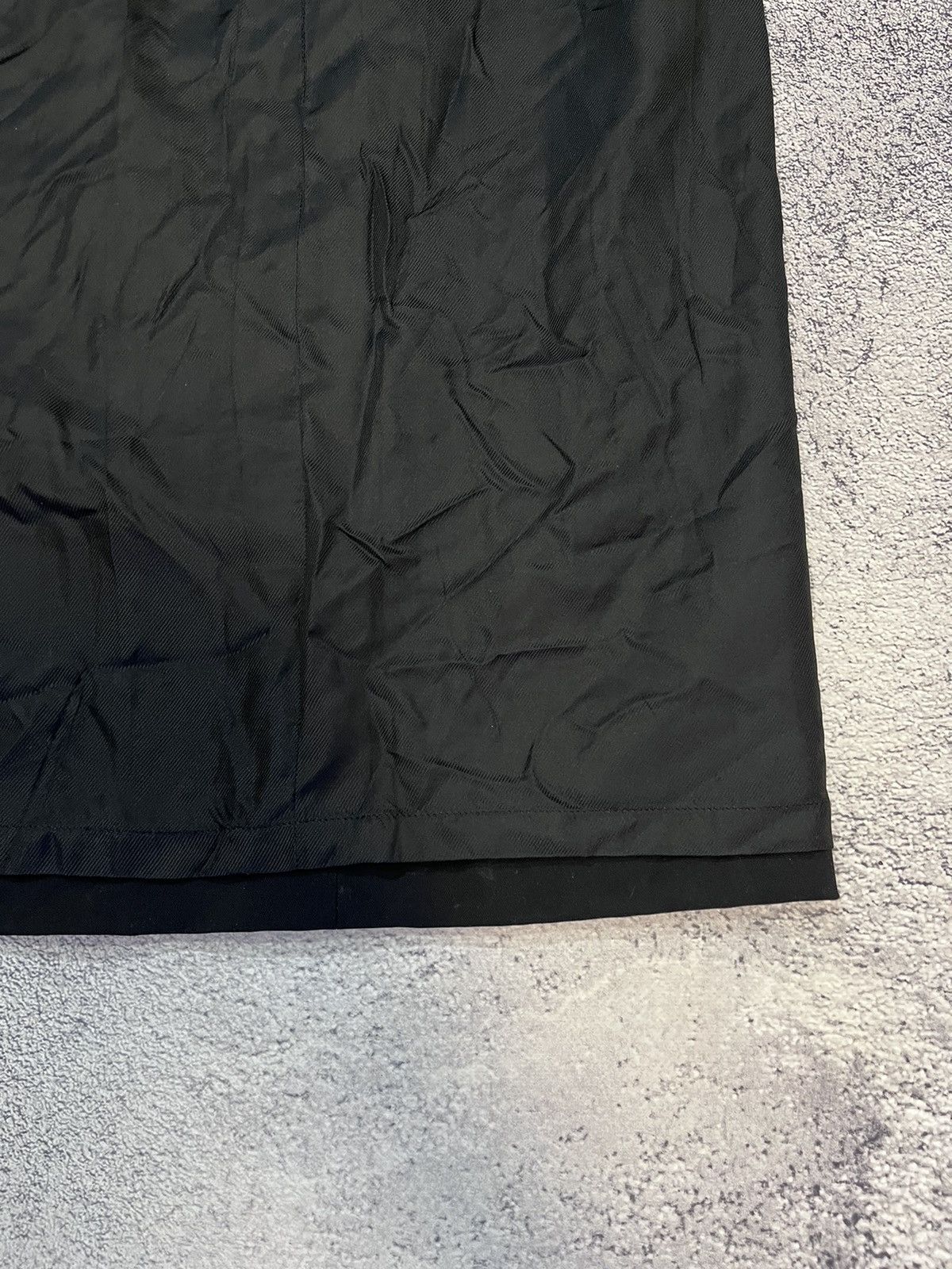 Gucci Gucci Wool Skirt Black Midi Italy Size 42 Side Buckles Slit Size 28" / US 6 / IT 42 - 19 Thumbnail