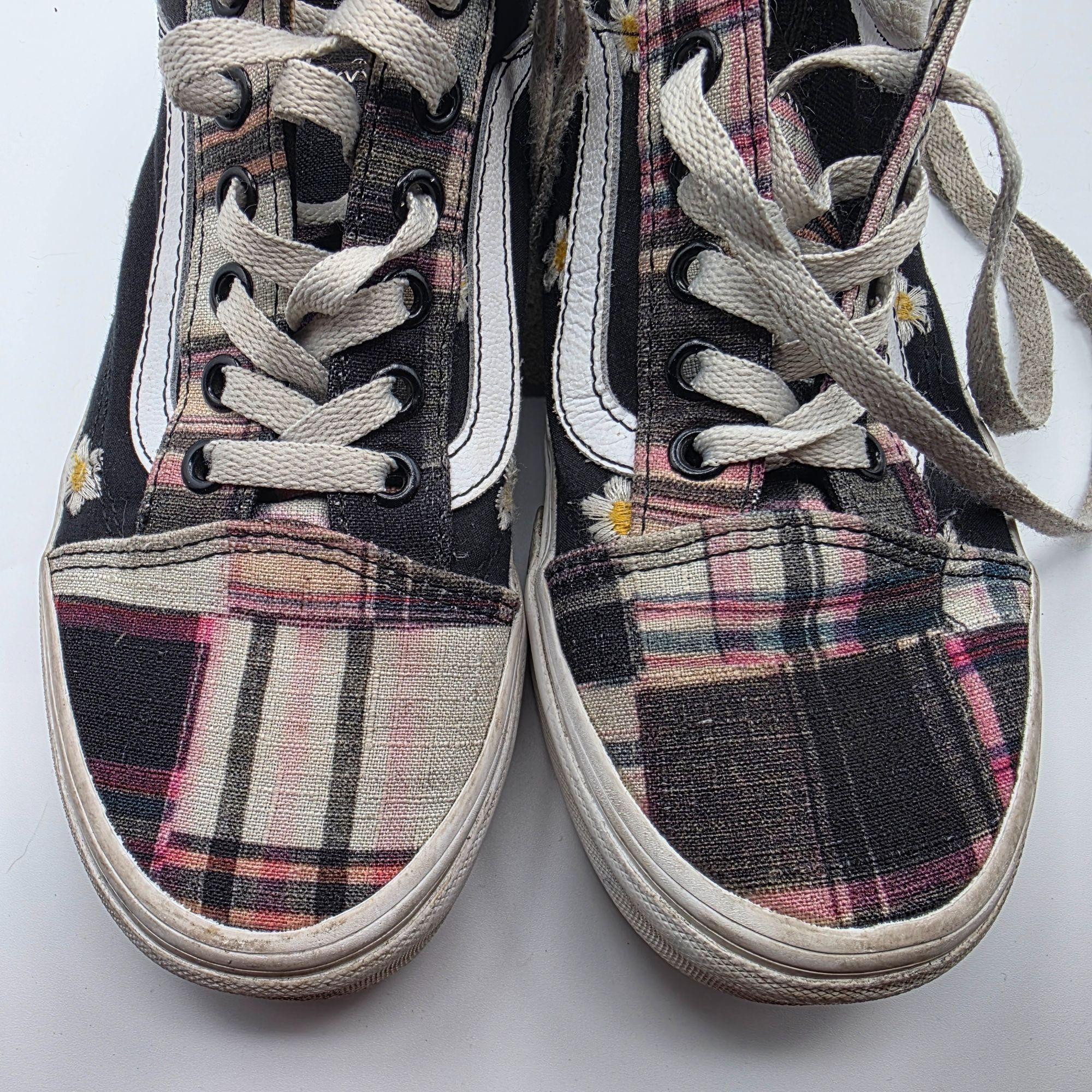 Vans Vans Old Skool Womens Size 6 Black Floral Plaid Patchwork Sn Size US 6 / IT 36 - 10 Thumbnail