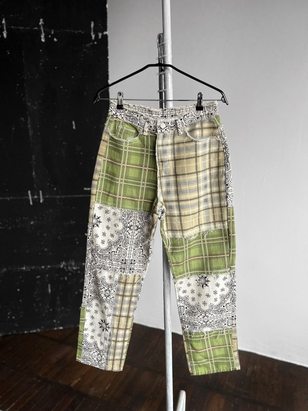 Designer × Jaded London Jaded London Womens Patchwork Bandana Paisley Straight Jeans Size 27" / US 4 / IT 40 - 1 Thumbnail