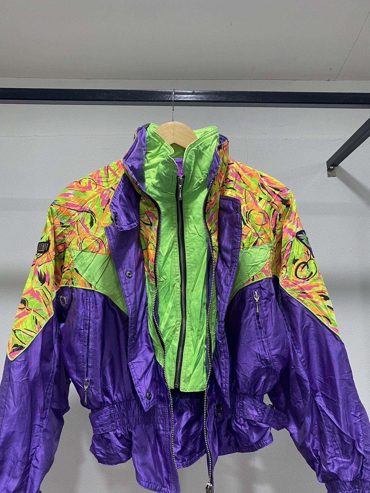 Vintage Vintage Descente Ski Winter Jacket 80s 70s Era Crop Size L / US 10 / IT 46 - 14 Thumbnail