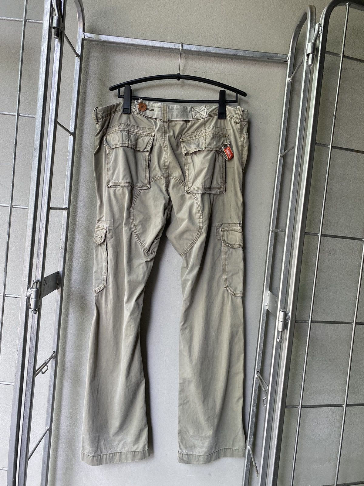 Superdry Superdry cargo pants Size US 40 / EU 56 - 14 Thumbnail