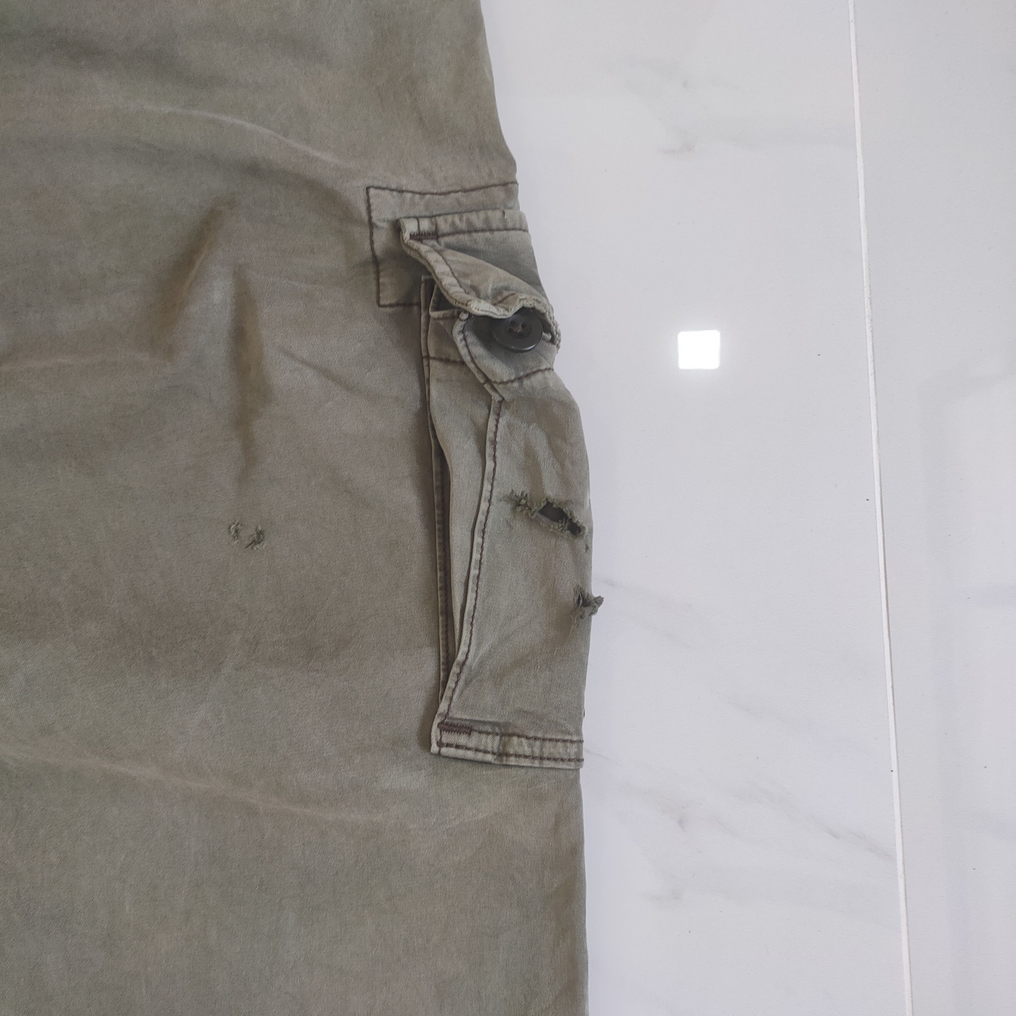 Japanese Brand VINTAGE JAPANESE FADED WORKWEAR CARGO PANTS Size US 31 - 11 Thumbnail