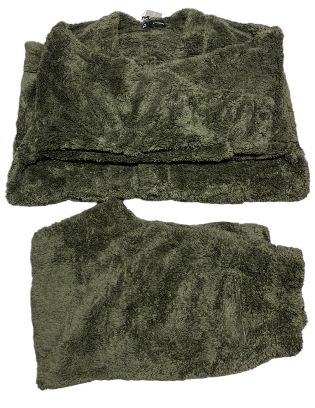 GU × Japanese Brand × Undercover Gu x undercover fleece jacket size l Size US L / EU 52-54 / 3 - 6 Thumbnail