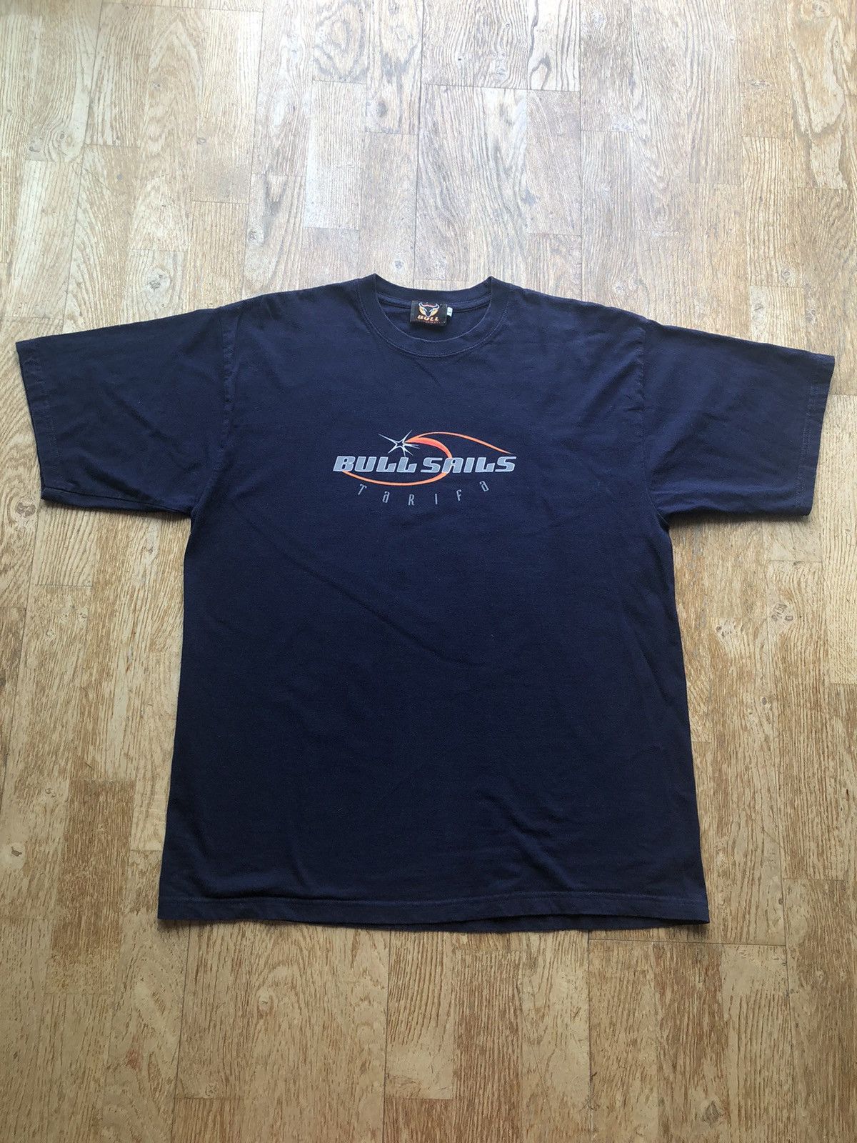 Vintage RARE BULLS SAILS TARIFA VINTAGE STREETWEAR TEE SHIRT Size US L / EU 52-54 / 3 - 1 Thumbnail