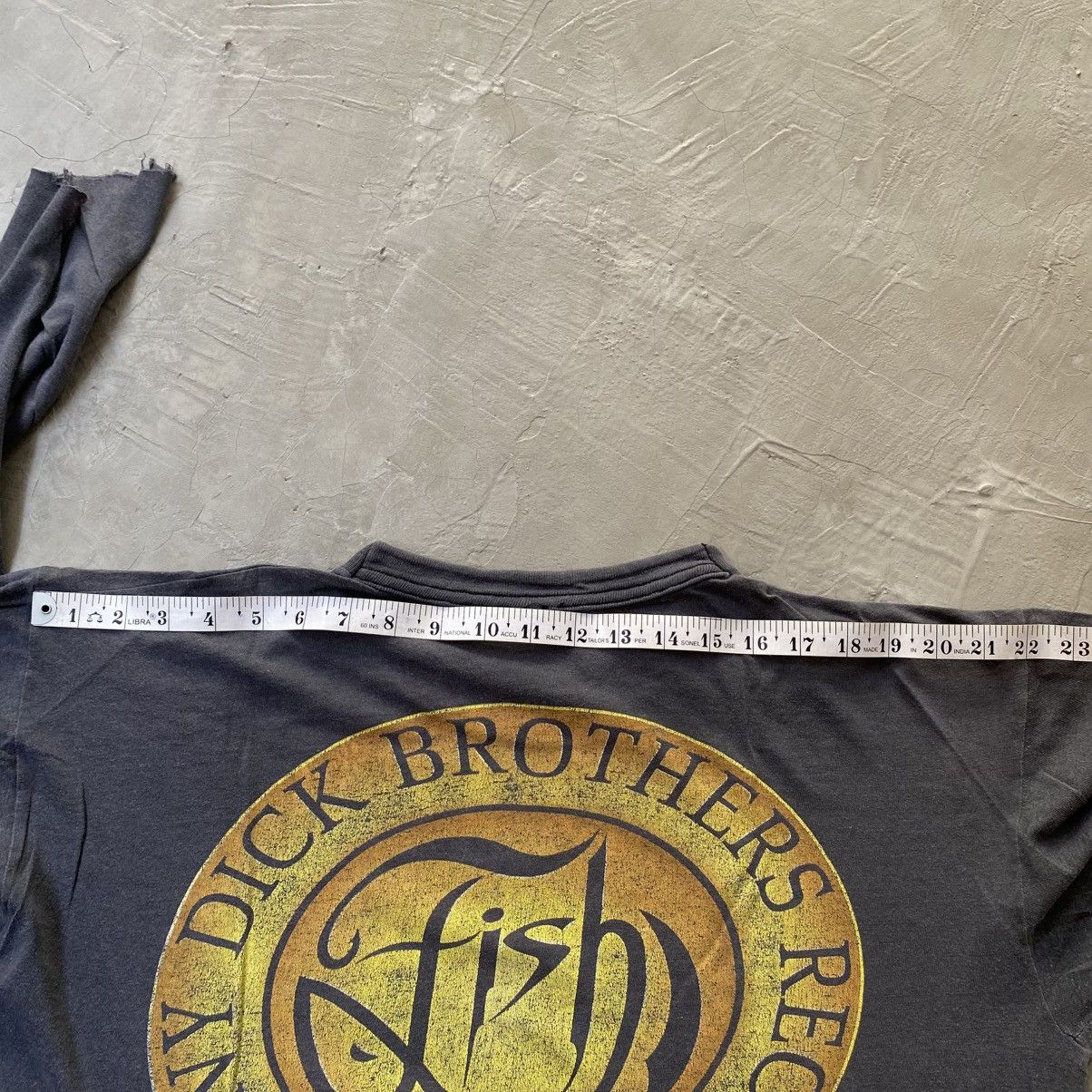 Band Tees Vintage Fish for his "Fortunes of War" tour T shirt Size US XL / EU 56 / 4 - 9 Thumbnail