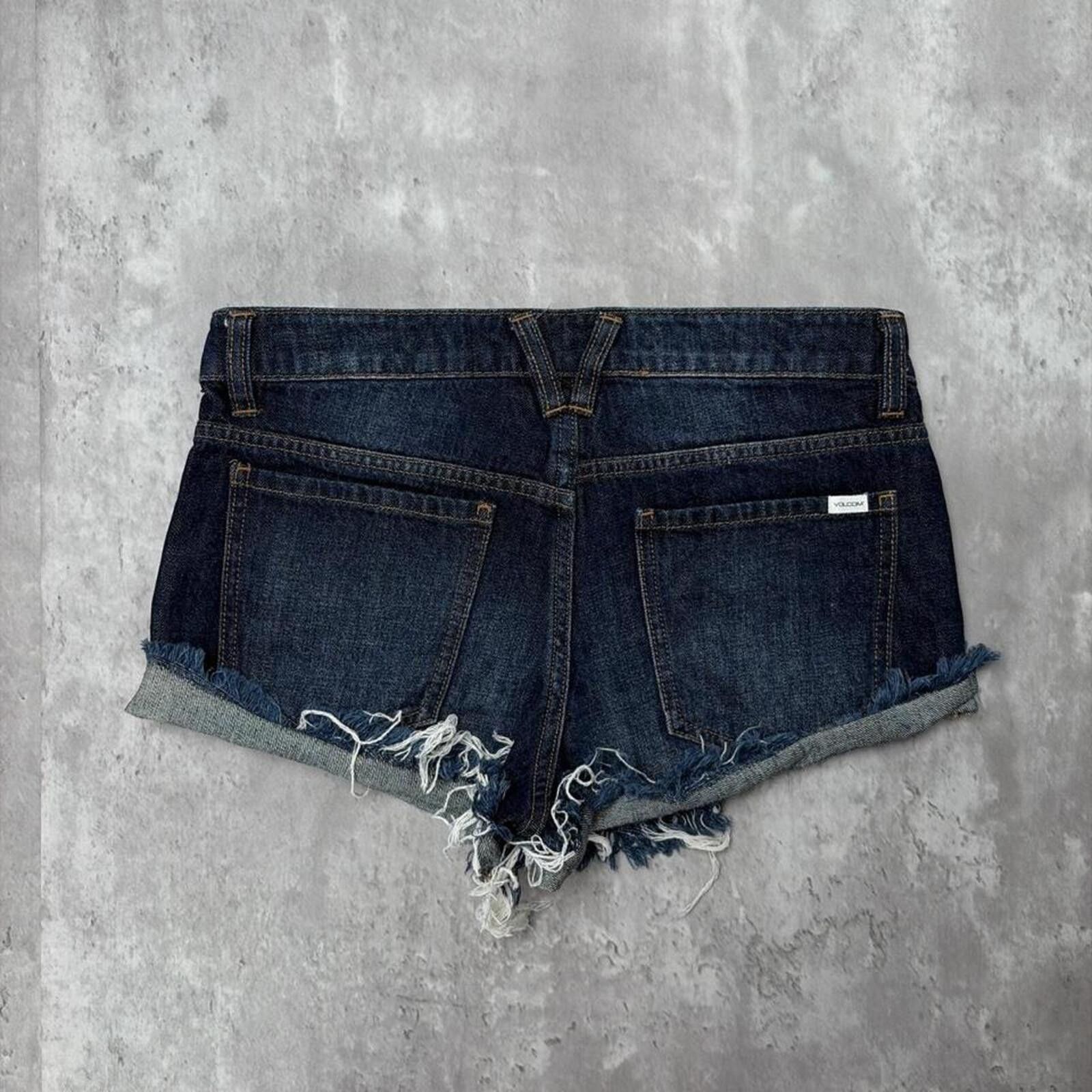 Volcom Y2K Dark Wash Volcom Stone Surf Grunge Mini Denim Shorts Size 42" / US 20 - 1 Thumbnail