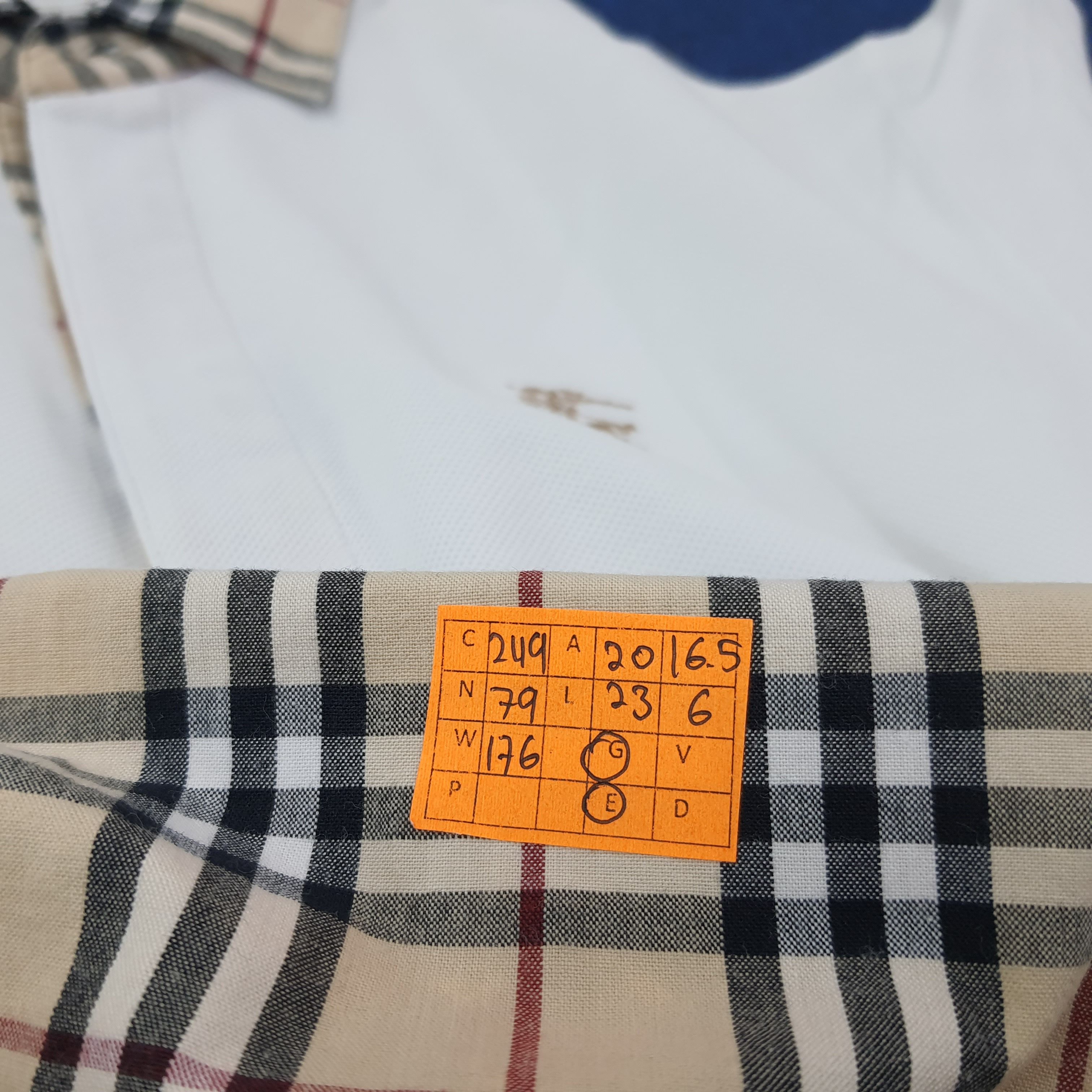 Burberry Vintage Burberry London Nova Check Polo Shirt C249N79 Size M / US 6-8 / IT 42-44 - 8 Thumbnail