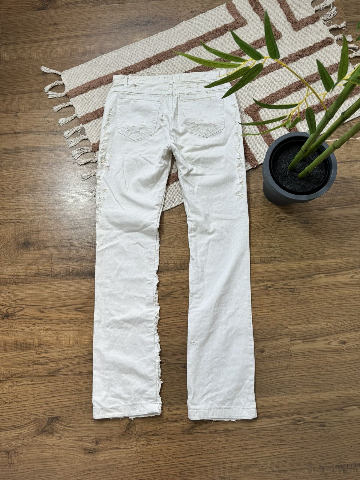 Just Cavalli ROBERTO CAVALLI FLARE DISTRESSED OPIUM STYLE PANTS Size 30" / US 8 / IT 44 - 8 Thumbnail