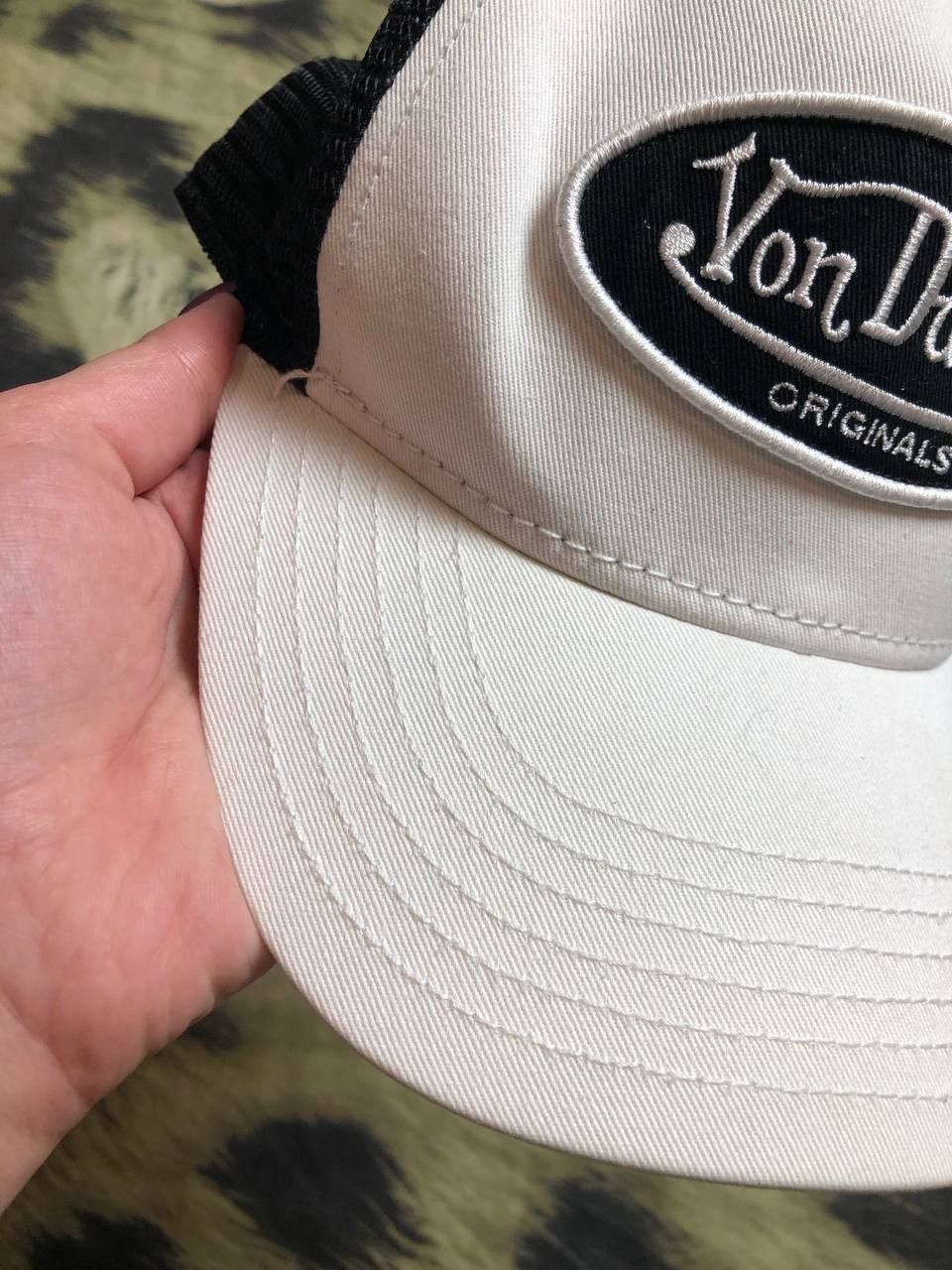 Von Dutch Von Dutch Boston Oval Patch Trucker Baseball Cap Size ONE SIZE - 7 Thumbnail