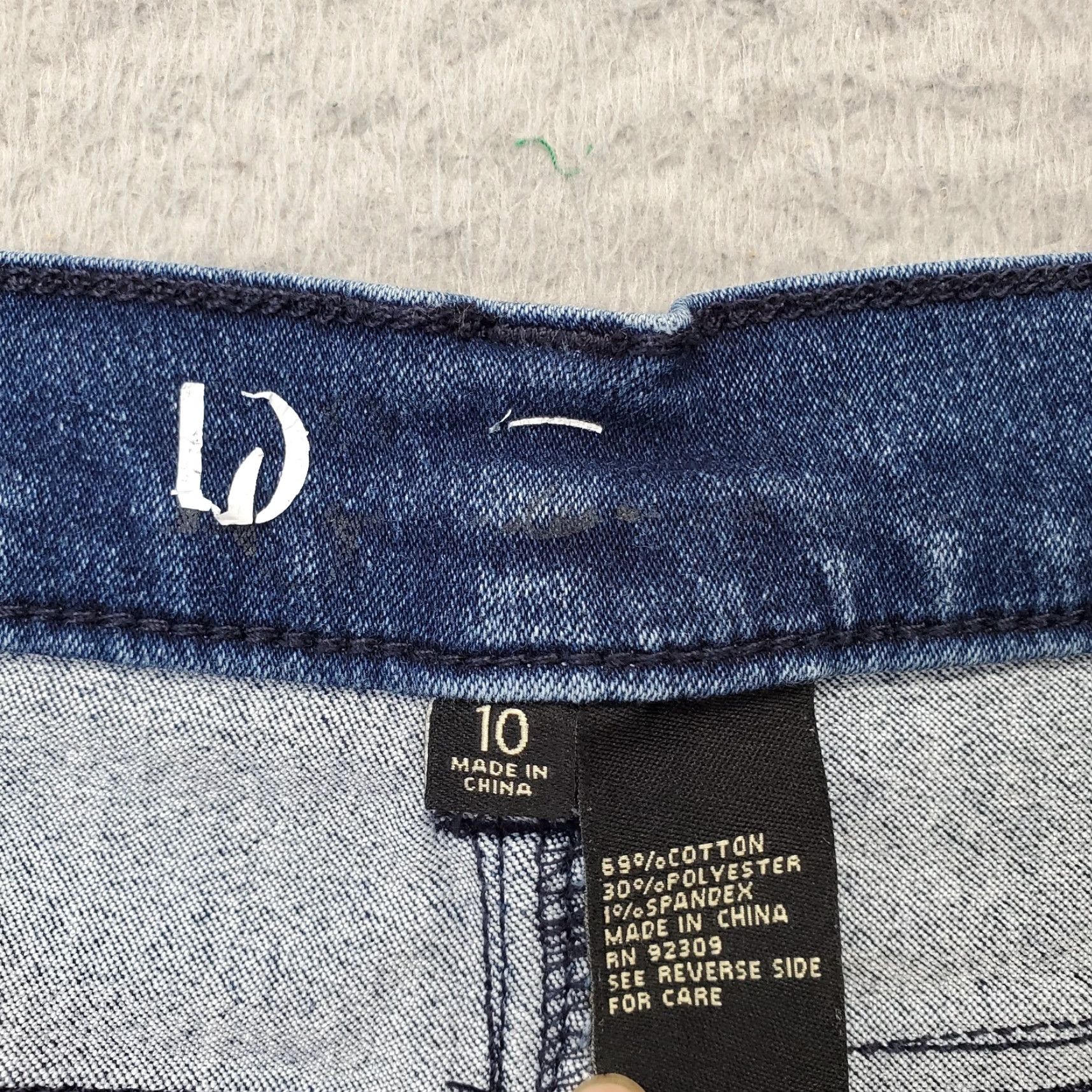 Denime DG2 Faded Whiskered Bootcut Jeans Womens Size 10 Blue Denim Medium Wash Stretch Jeans Women Size 32" / US 10 / IT 46 - 6 Thumbnail