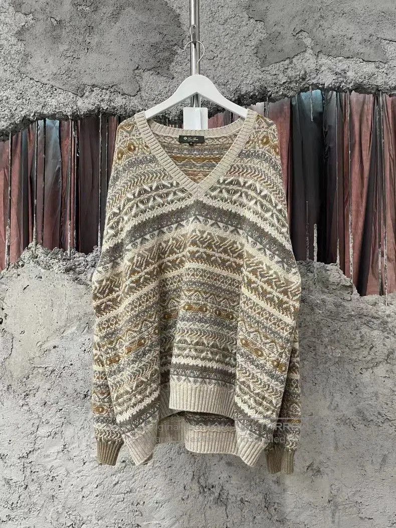 Loro Piana Loro Piana Patterned V-Neck Sweater. Size US XL / EU 56 / 4 - 1 Thumbnail