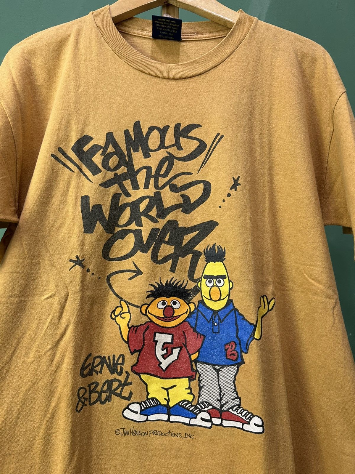 Vintage Sesame Street Ernie And Bert Famous The World Over Vintage Size US L / EU 52-54 / 3 - 2 Thumbnail
