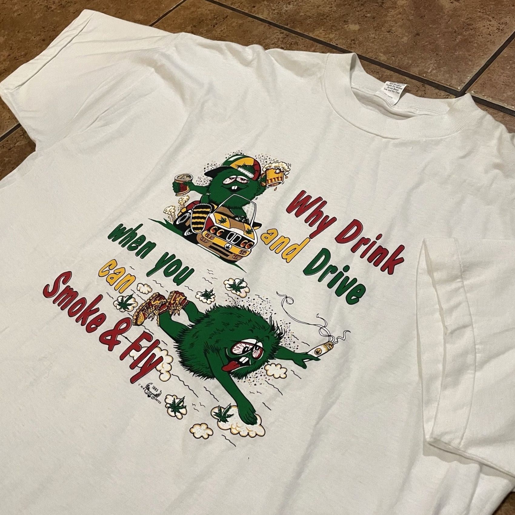 Vintage VINTAGE College Ware USA Shirt 2XL White Cotton Crew Neck Short Sleeve Smoke Fly Bob Marley Graphic Print Men Mens 1990s VTG RAP HIP HOP Size US XXL / EU 58 / 5 - 3 Thumbnail