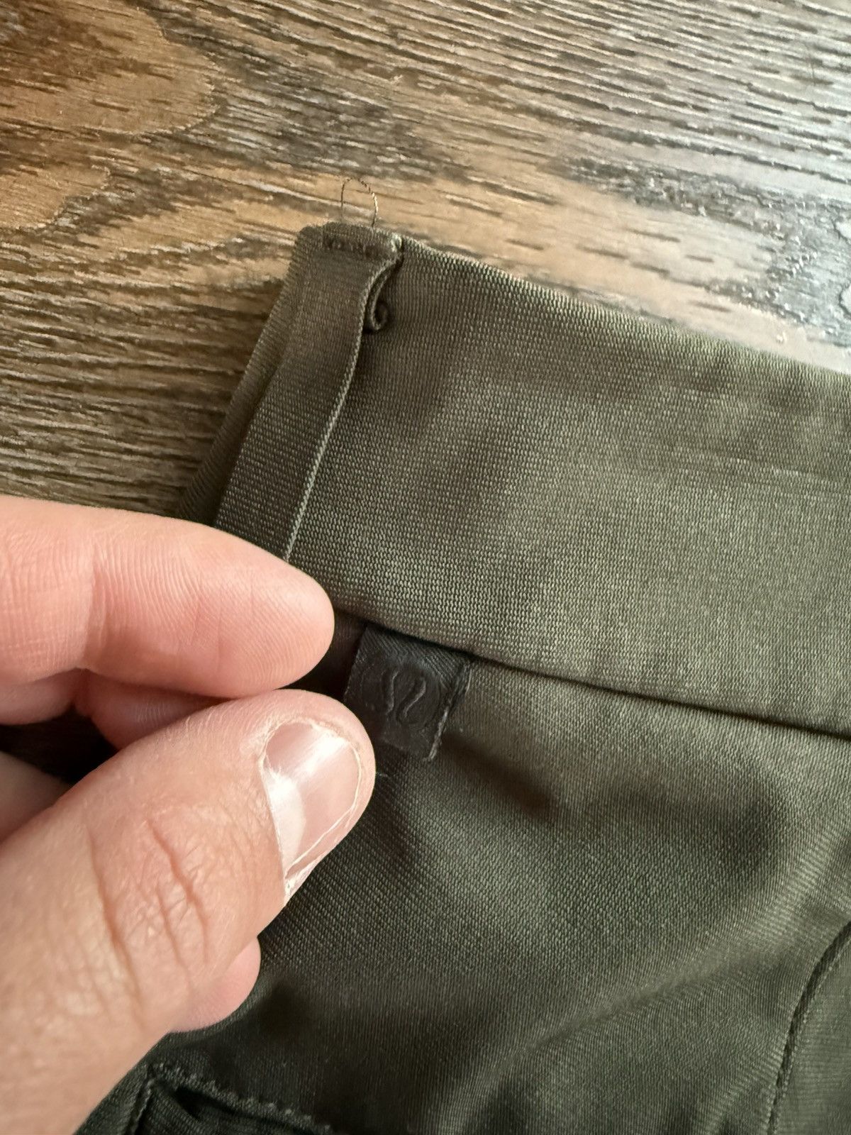 Lululemon Lululemon slim commission pants size 33 waist Size US 33 - 4 Thumbnail