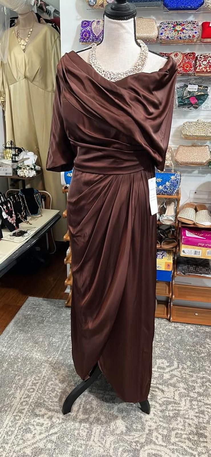 Other Sz 12 dreamy melted chocolate satin gown with arm coverage Size XL / US 12-14 / IT 48-50 - 2 Thumbnail