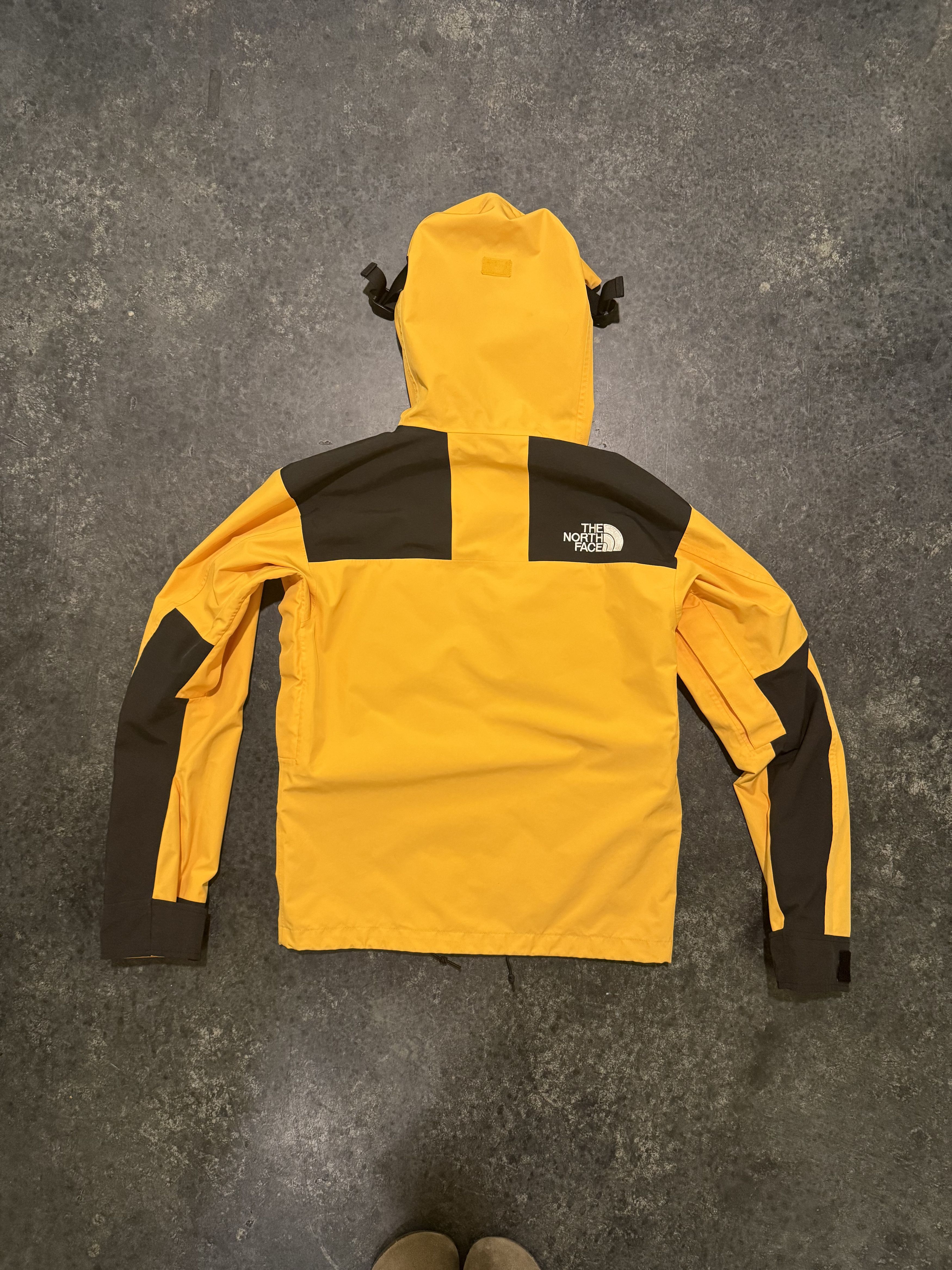The North Face Mountain Jacket 1990 Gore-Tex - TNF Yellow Size US XS / EU 42 / 0 - 7 Thumbnail