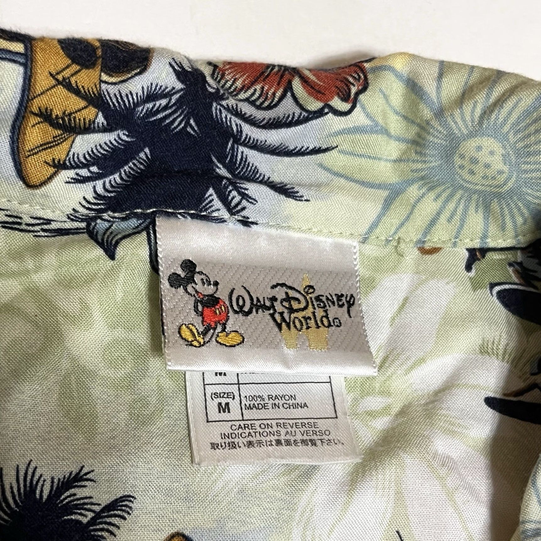 Disney VINTAGE Disney Walt Disney World Men's Hawaiian Shirt Mickey Mouse Tiki Woody Skulls Surf Size US M / EU 48-50 / 2 - 7 Thumbnail