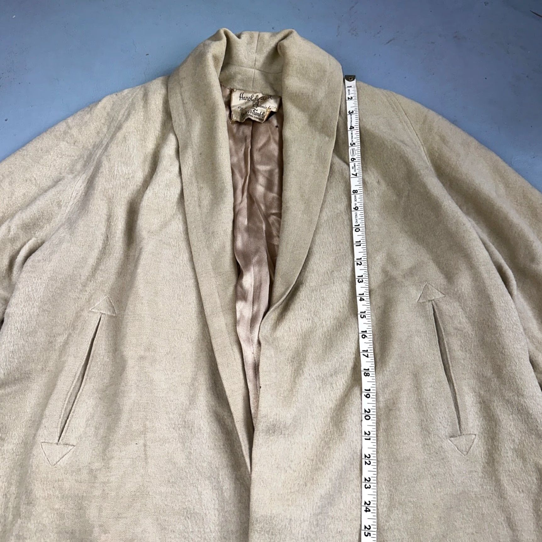 Vintage VTG 60s Forstmann Beige Penny Lane Pure Wool Overcoat XL Women Fur Trim Brown Foxes 100% Wool Coat Size XL / US 12-14 / IT 48-50 - 5 Thumbnail