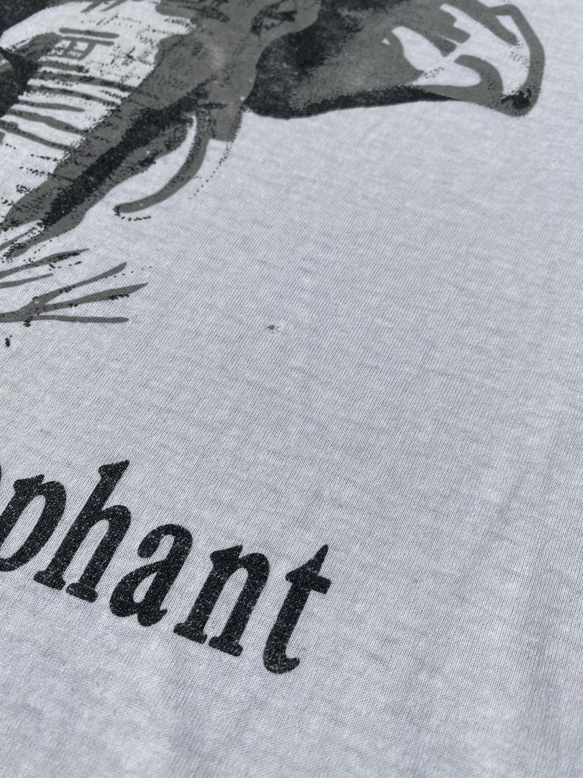 Vintage VINTAGE ‘Protect The Elephant’ Tee Size US M / EU 48-50 / 2 - 7 Thumbnail