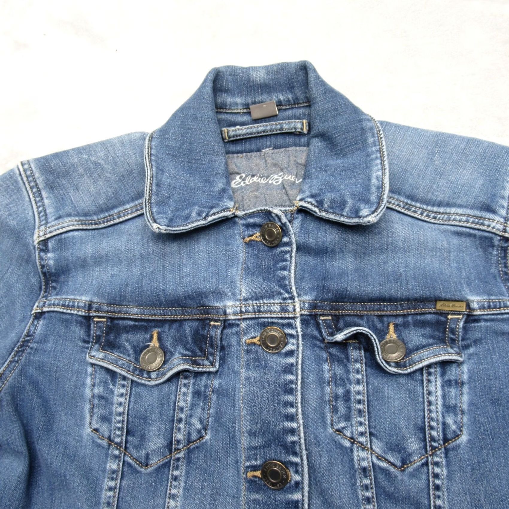 Eddie Bauer Eddie Bauer Denim Jacket Womens Small Blue Button Front Waist Tab Pockets Size S / US 4 / IT 40 - 7 Thumbnail