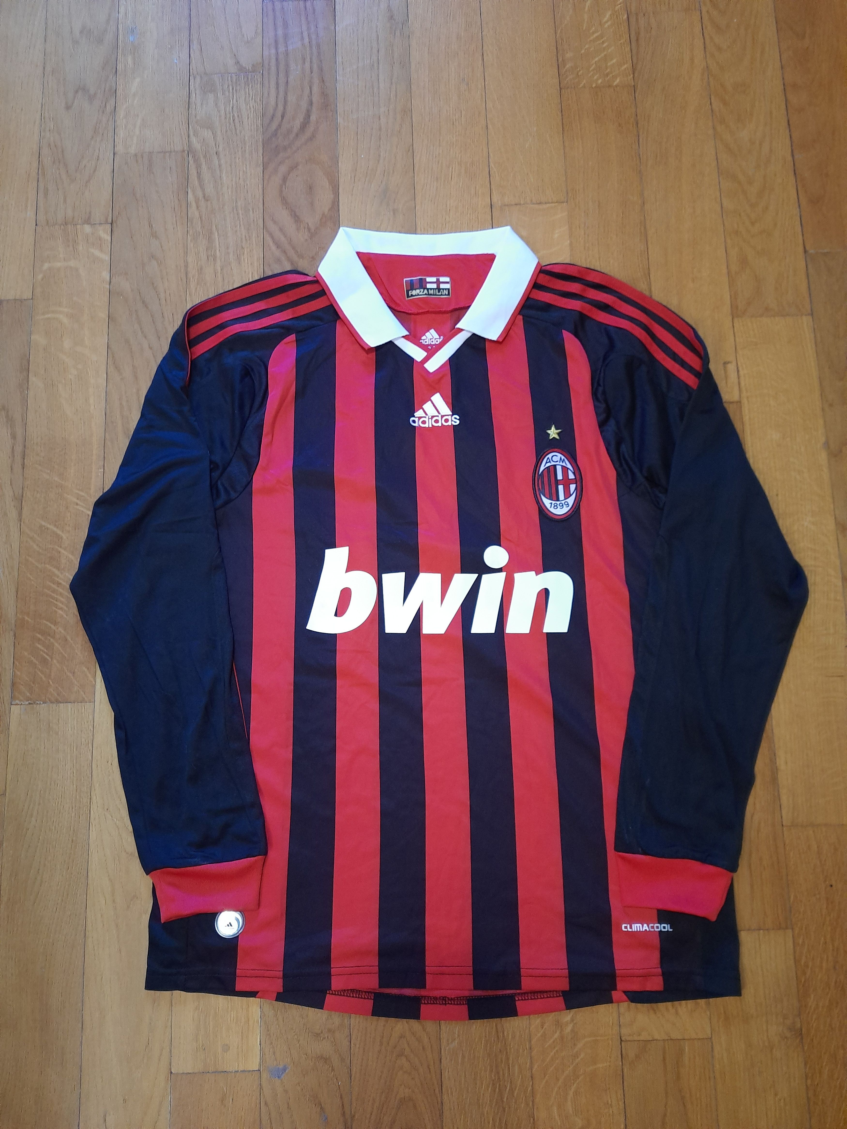 Other Backham Milan Soccer Football Adidas Size US L / EU 52-54 / 3 - 2 Thumbnail