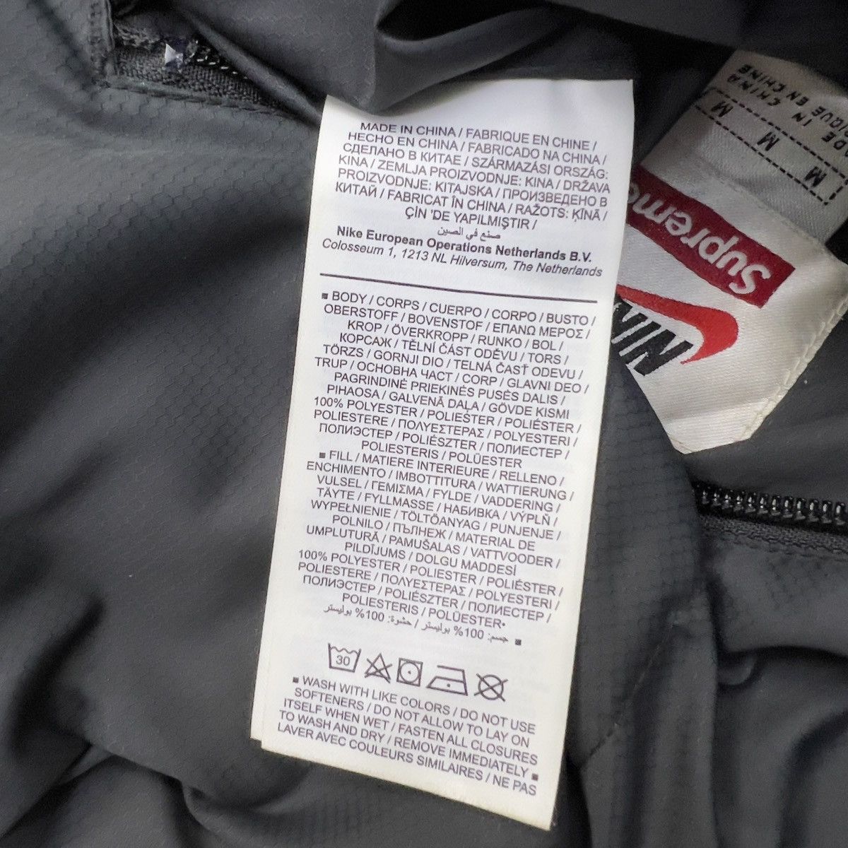 Nike × Supreme Nike x Supreme Reversible Puffer Jacket Size US M / EU 48-50 / 2 - 12 Thumbnail