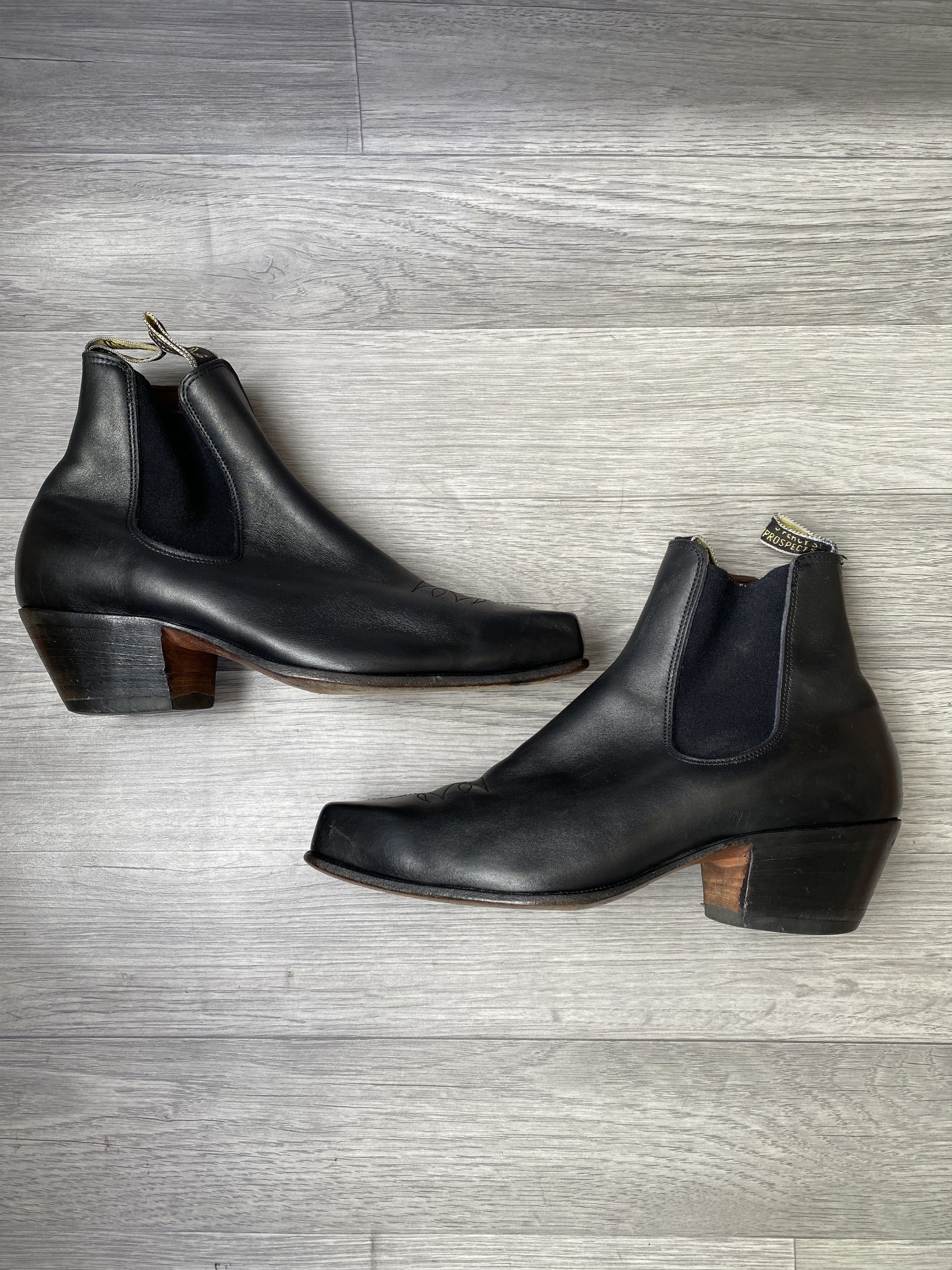 R.M. Williams Rm williams chelsea yearling boots uk 8.5 Size US 9.5 / EU 42-43 - 6 Thumbnail