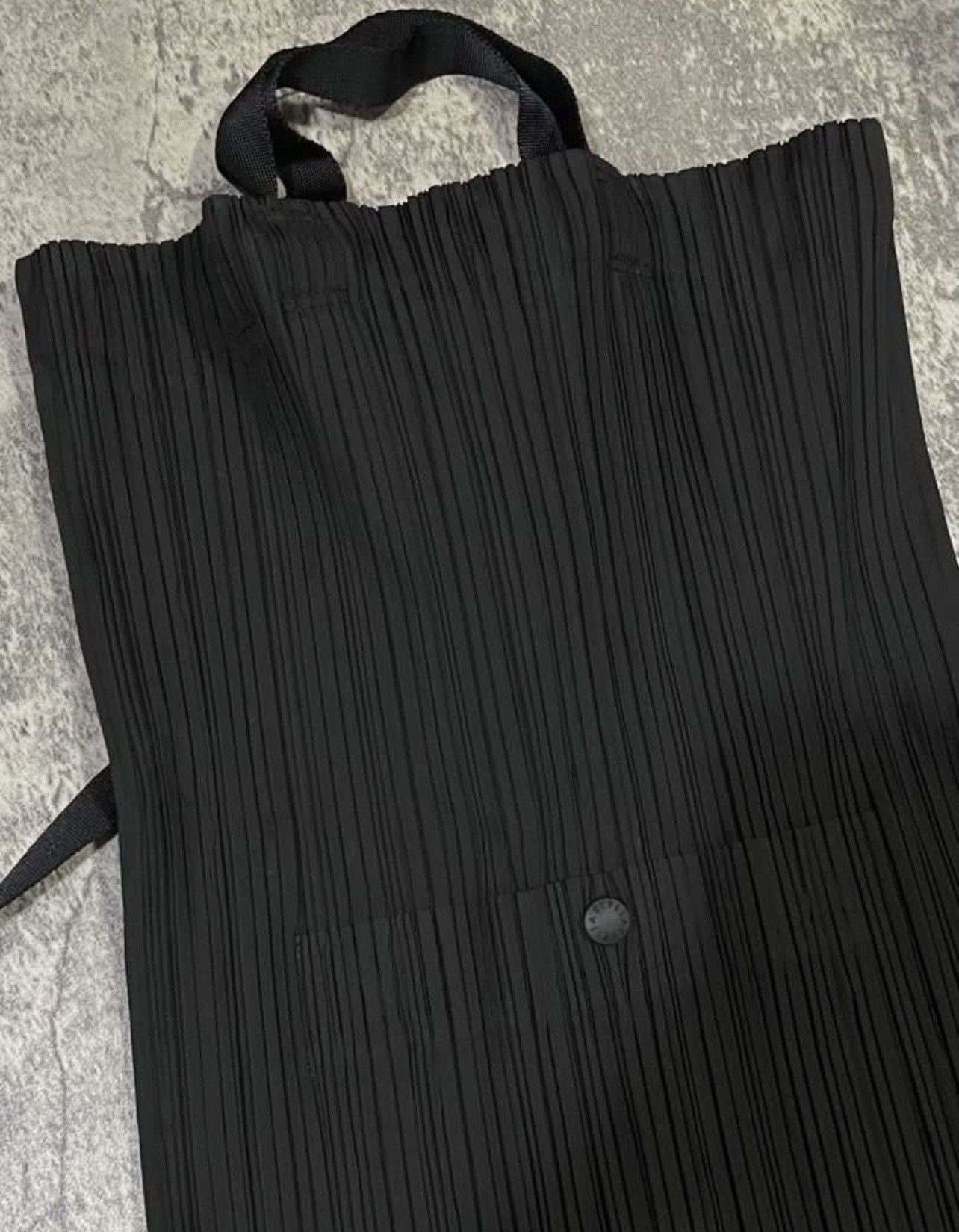 Homme Plisse Issey Miyake × Issey Miyake × Pleats Please Issey Miyake Issey Miyake light weight 2ways pleated tote backpack Size ONE SIZE - 7 Thumbnail