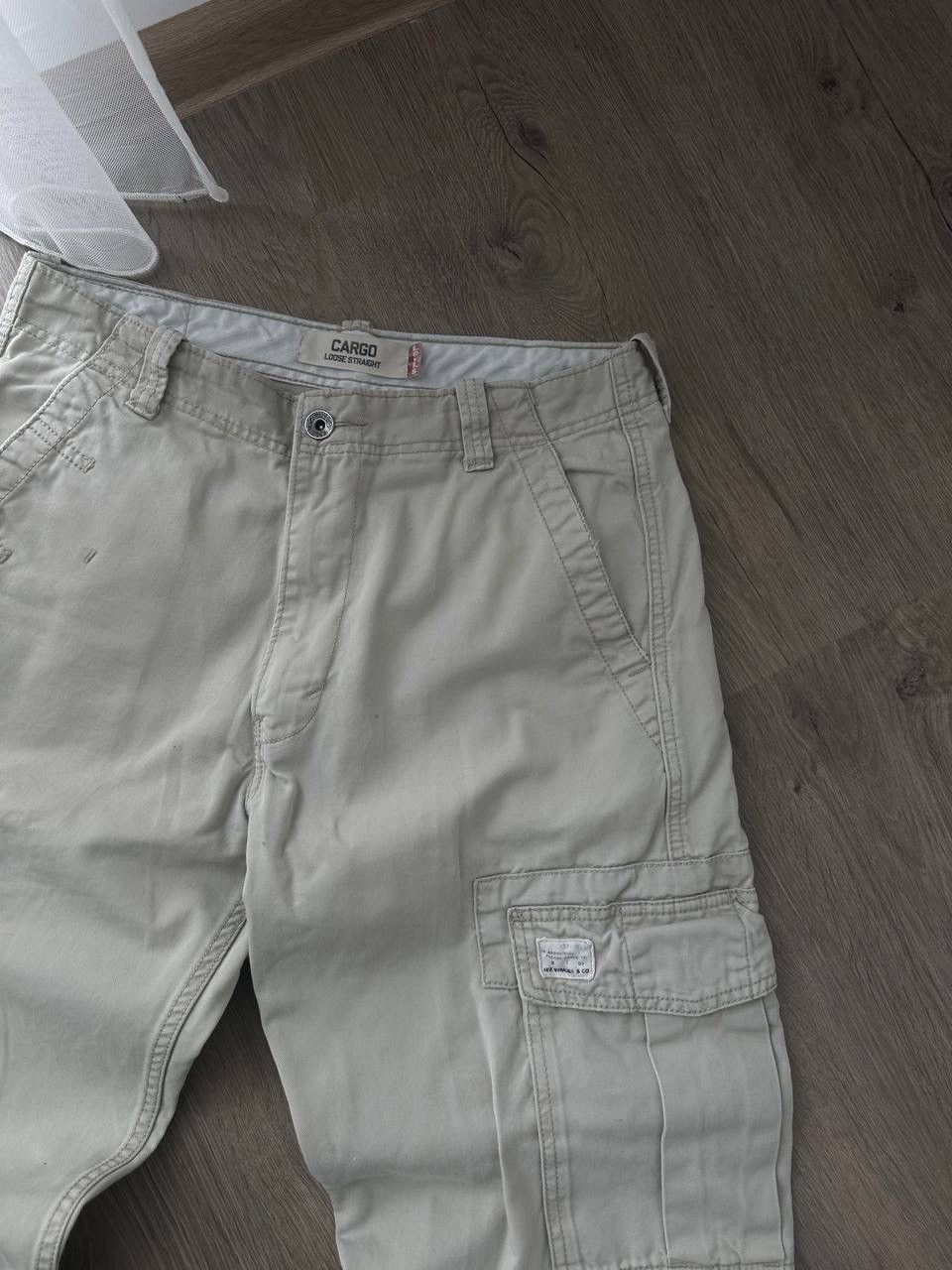 Levi's × Vintage Vintage Levis White Baggy Cargo Pants Size US 33 - 17 Thumbnail